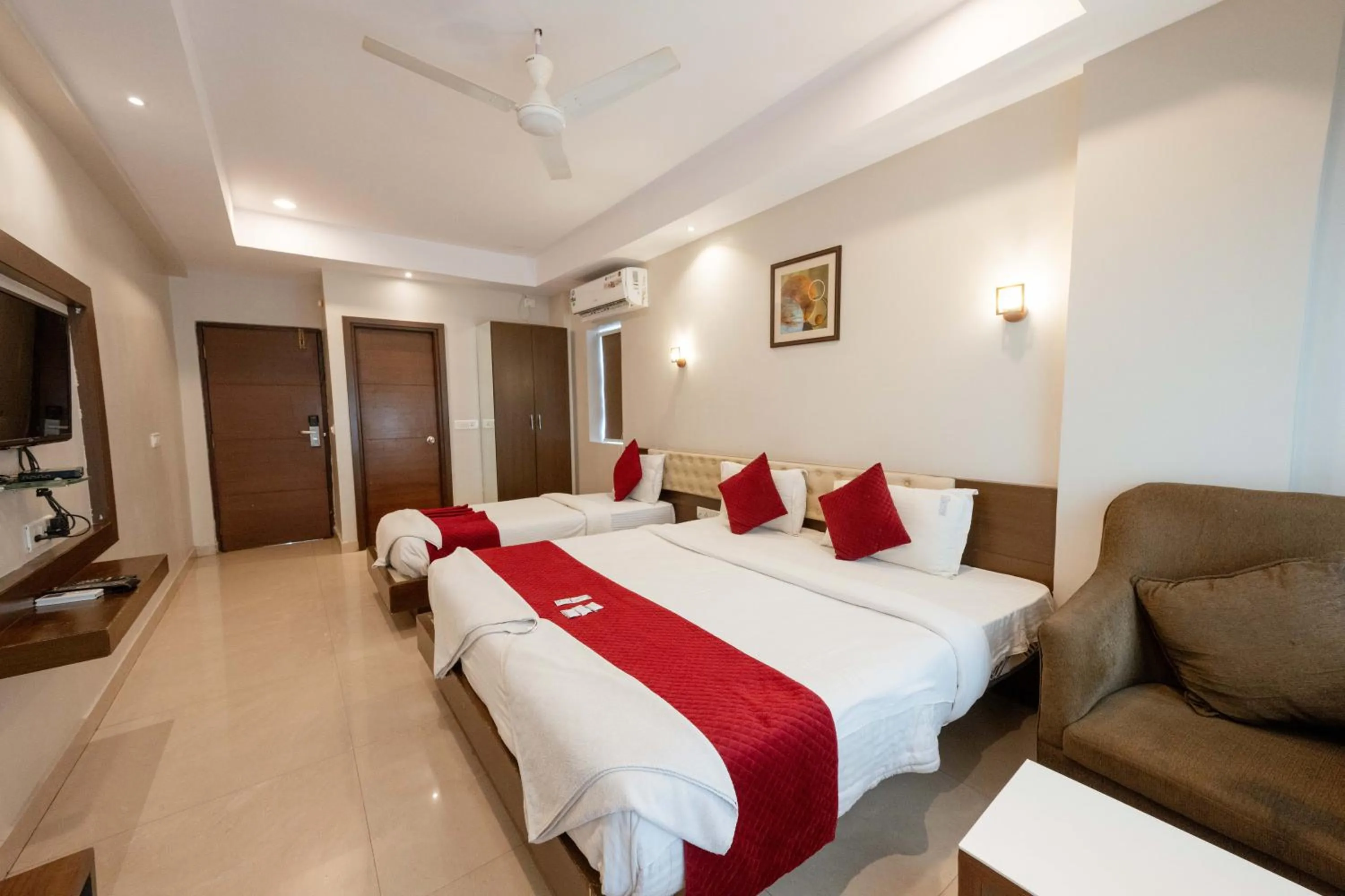 Bedroom, Bed in REGALIA INN &SUITES