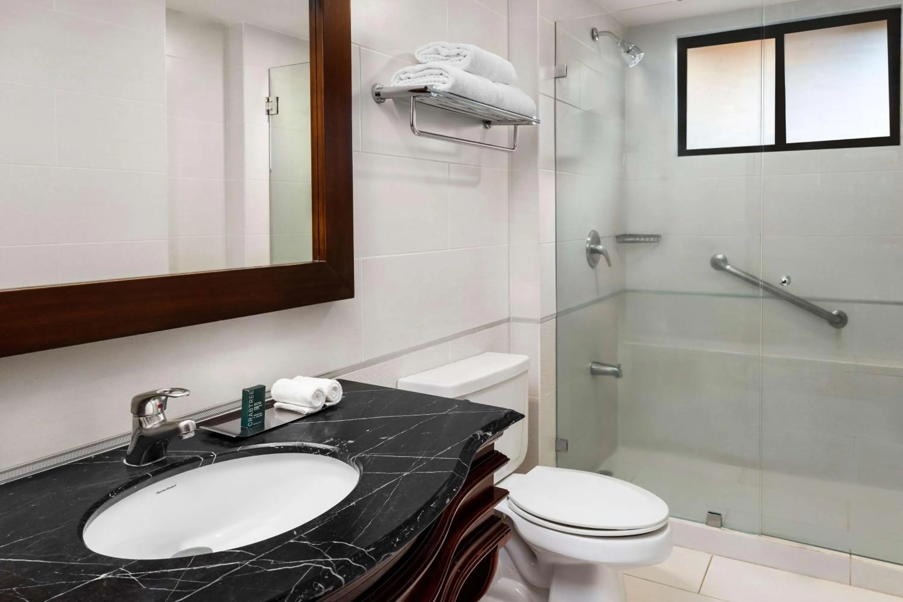 Bathroom in Hilton Cariari DoubleTree San Jose - Costa Rica