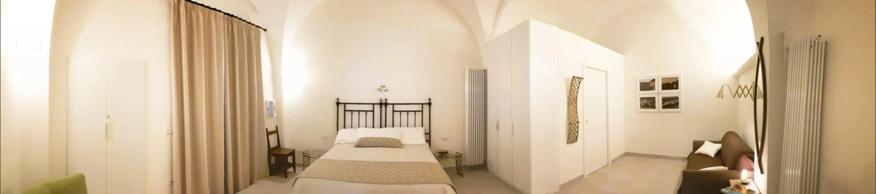 Photo of the whole room, Bed in Ai Sottani B&B Deluxe Suite