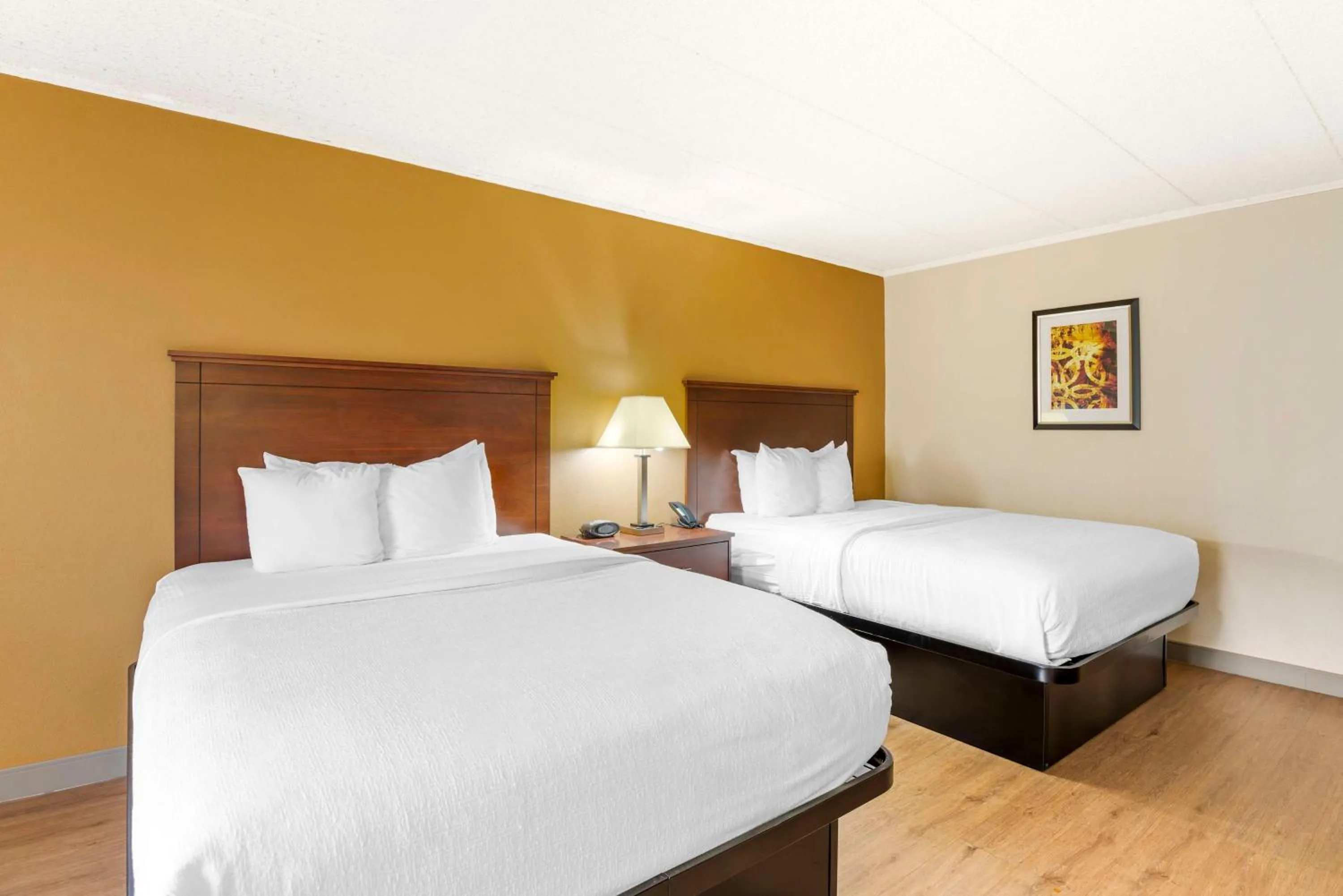 Bedroom, Bed in Best Western PLUS Governor's Inn Richmond