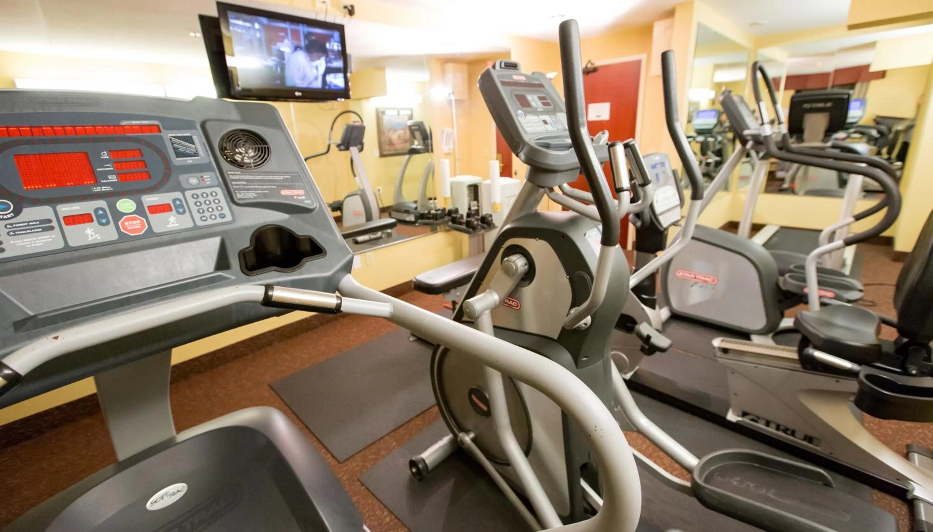 Fitness centre/facilities in The Portlander Inn and Marketplace