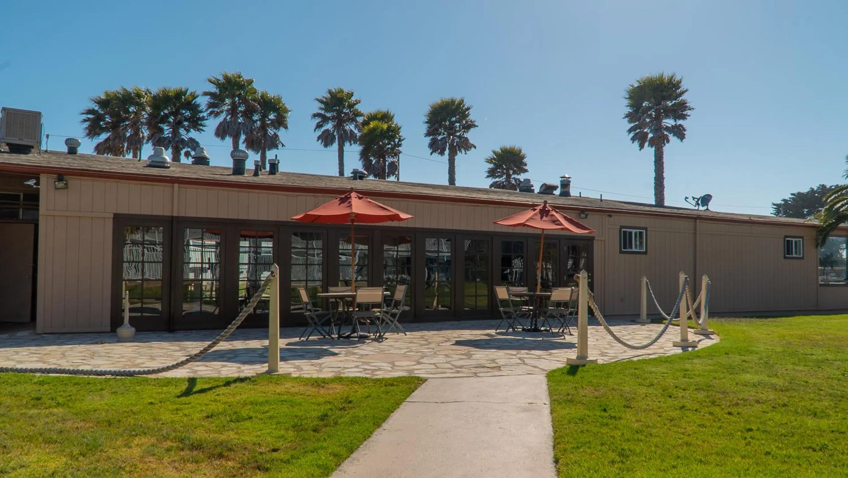 San Simeon Lodge