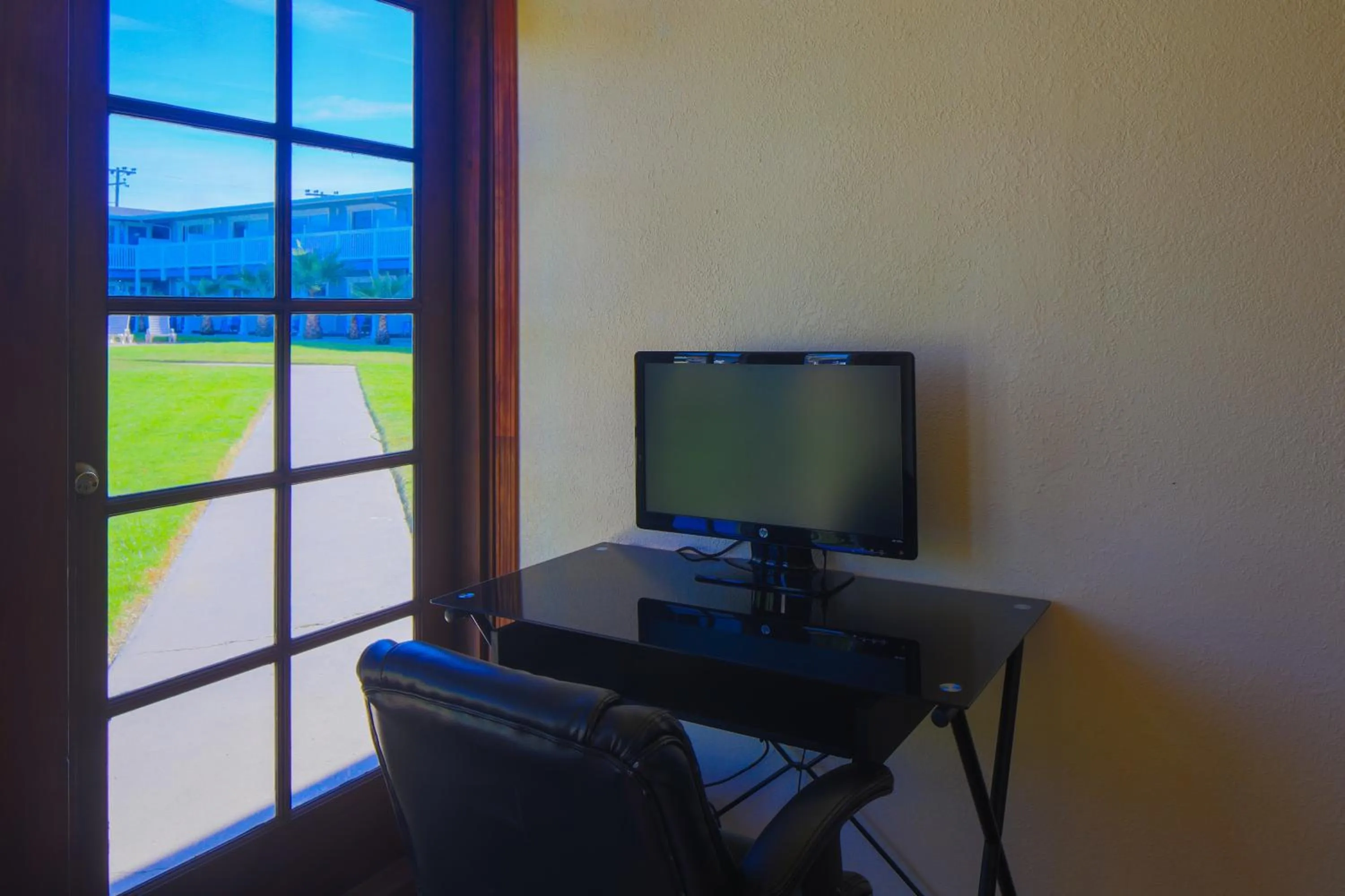 Business facilities in San Simeon Lodge