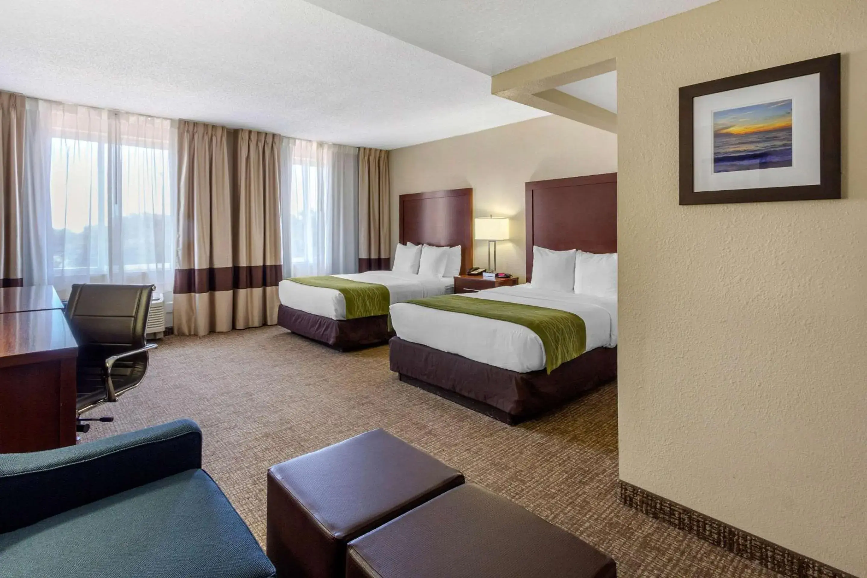 Junior Suite with Two Double Beds and Sofa Bed - Non-Smoking in Comfort Inn St Petersburg North Junior Suite with Two Double Beds and Sofa Bed - Non-Smoking in Comfort Inn St Petersburg North
