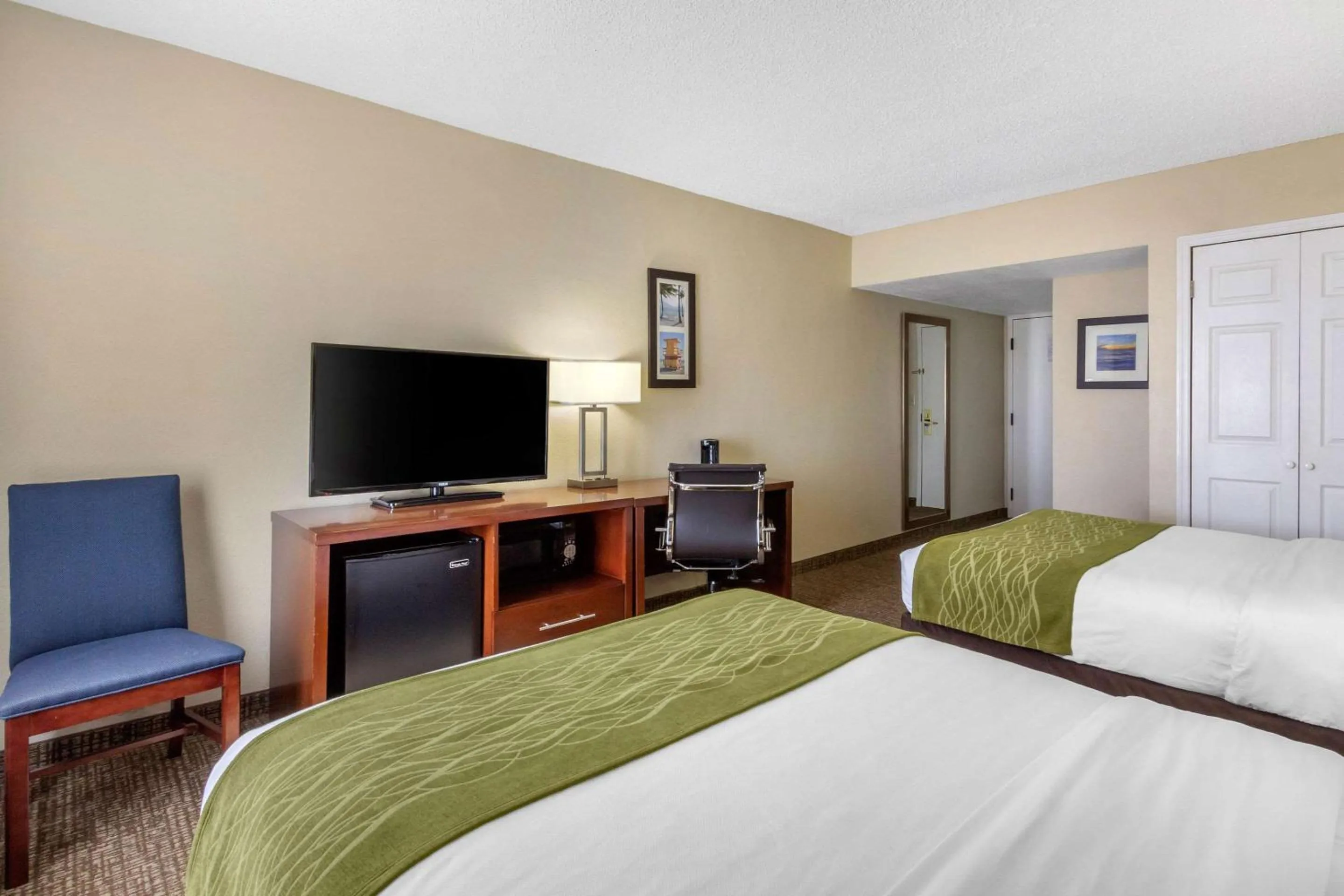 Bedroom, Bed in Comfort Inn St Petersburg North