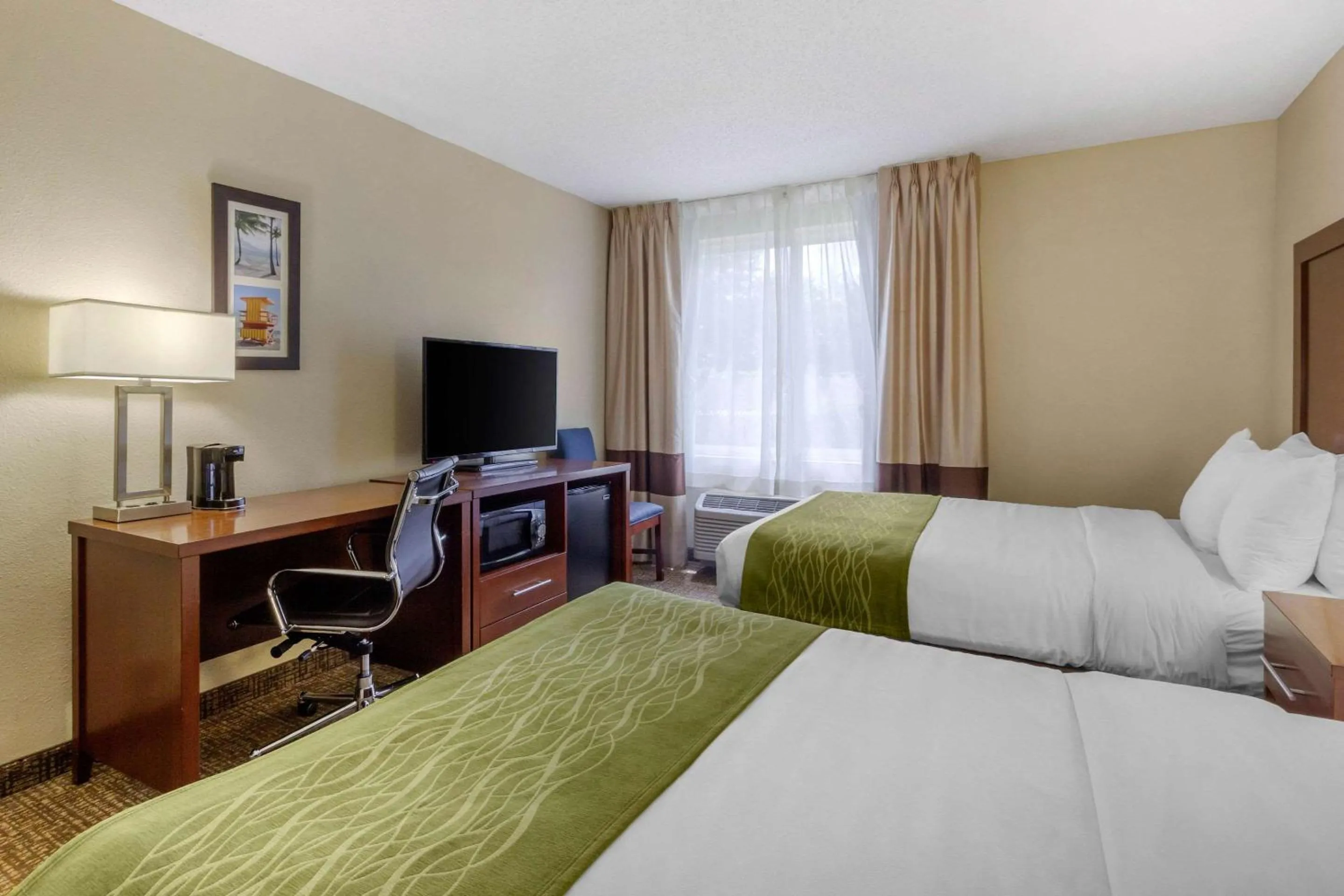 Bedroom, Bed in Comfort Inn St Petersburg North