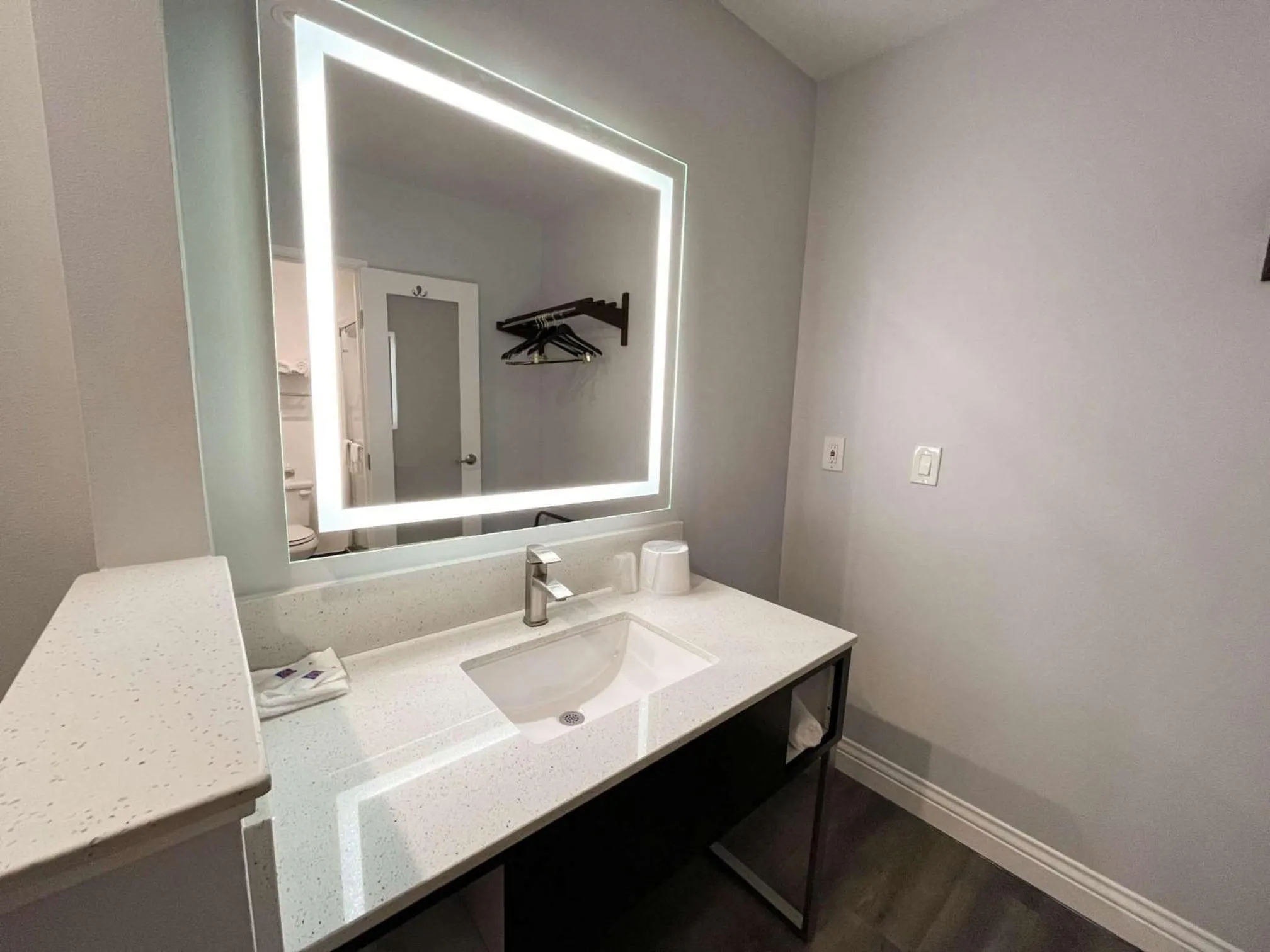 Bathroom in Motel 6 Vallejo, CA - Napa Valley