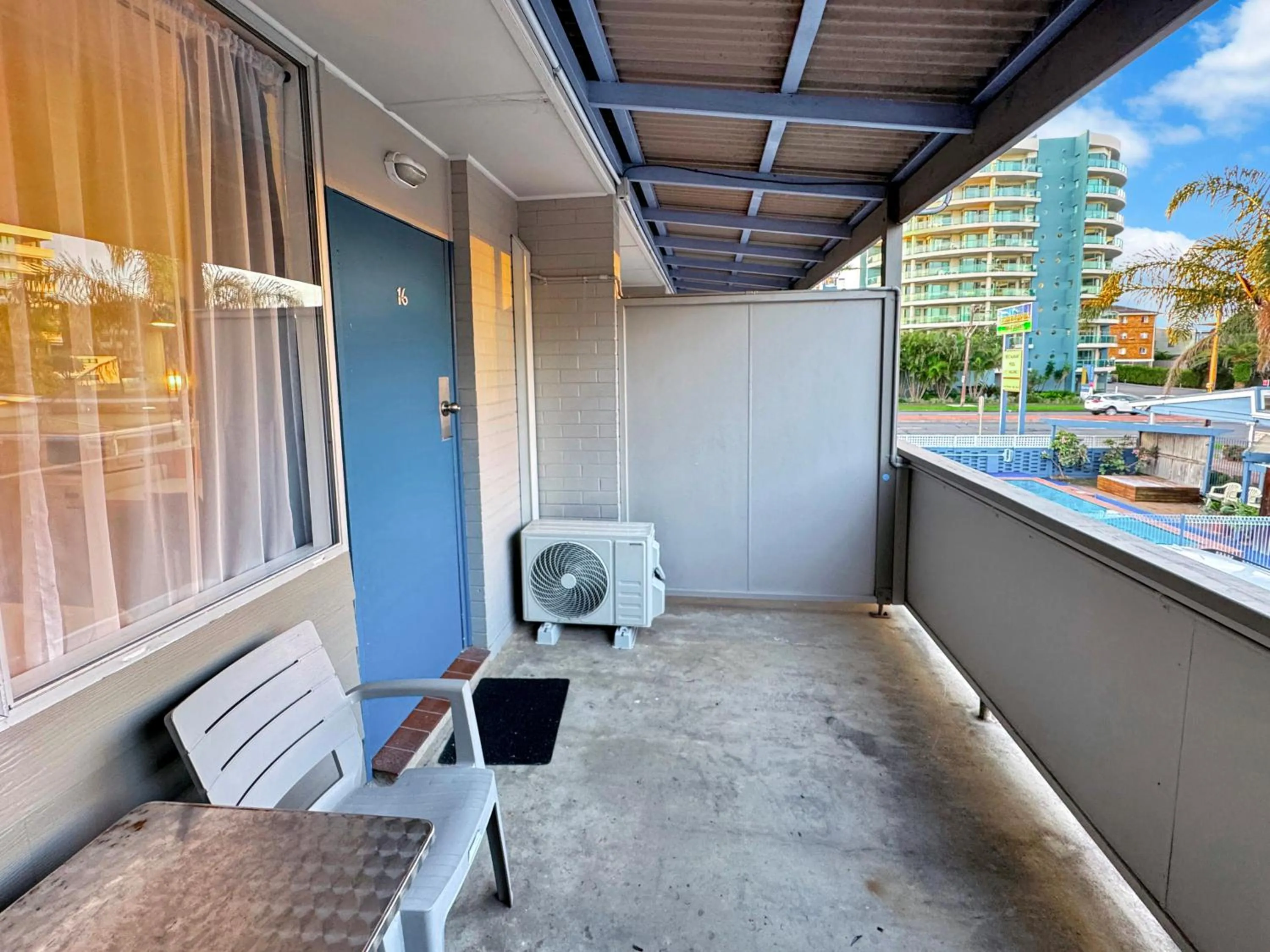 Balcony/Terrace in Golden Sands Motor Inn