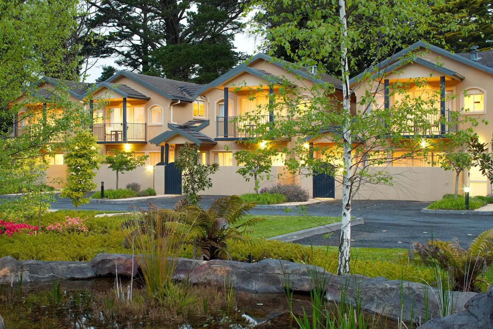 Property building in Falls Mountain Retreat Blue Mountains