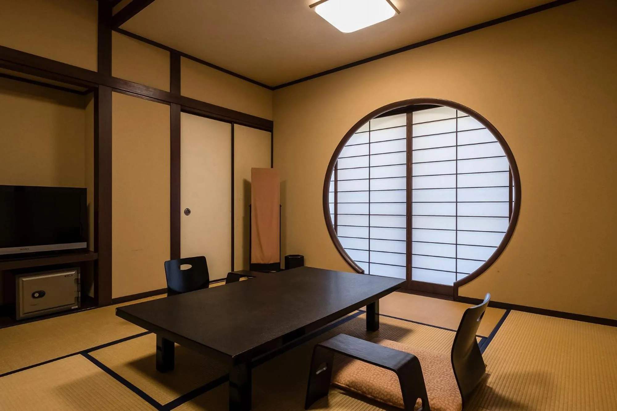 Photo of the whole room in Shiunso