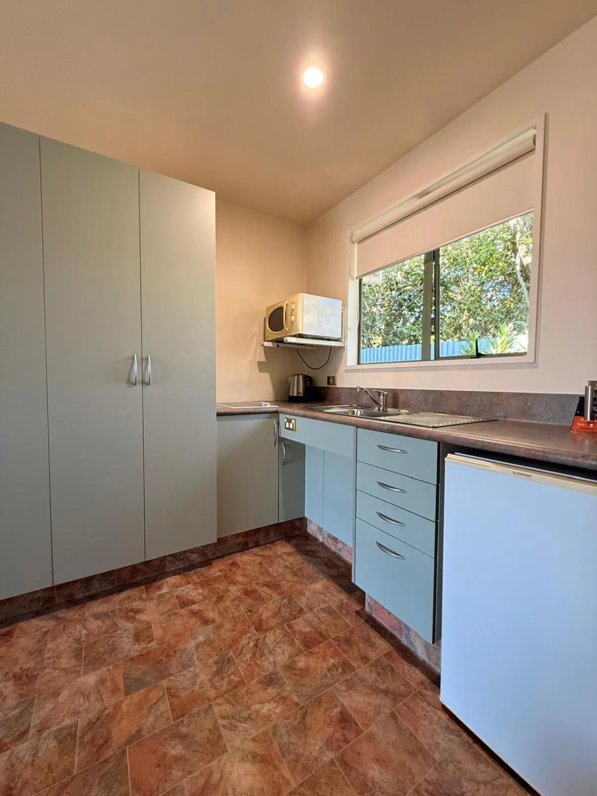 kitchen in ASURE Ashley Motor Lodge