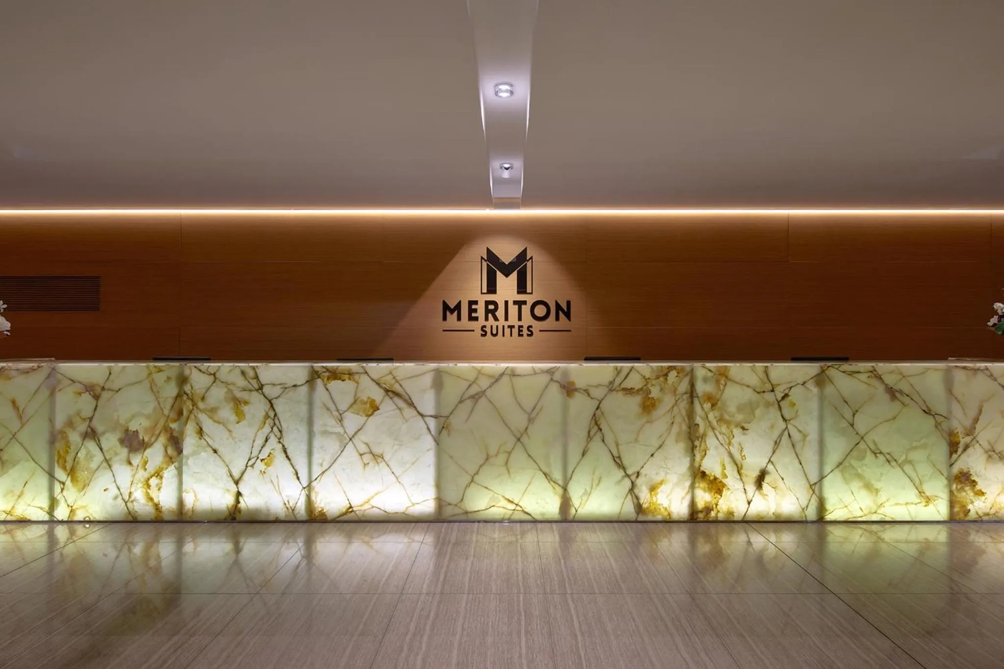 Meriton Suites Campbell Street, Sydney