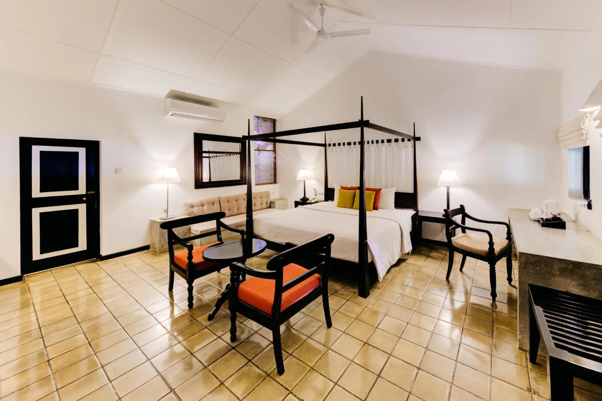 Photo of the whole room, Bed in Habarana Village by Cinnamon