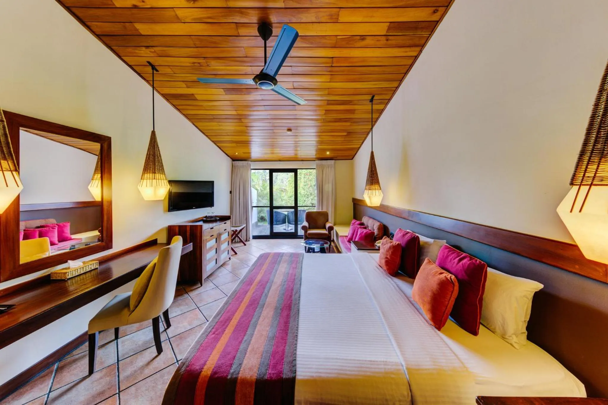 Property building, Bed in Cinnamon Citadel Kandy