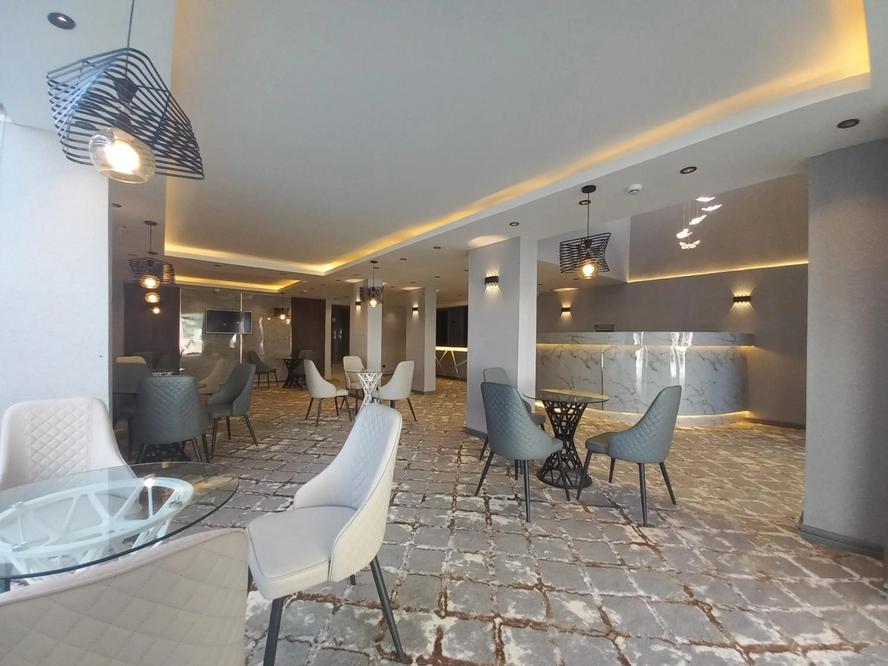 Seating area in Sur Hotel