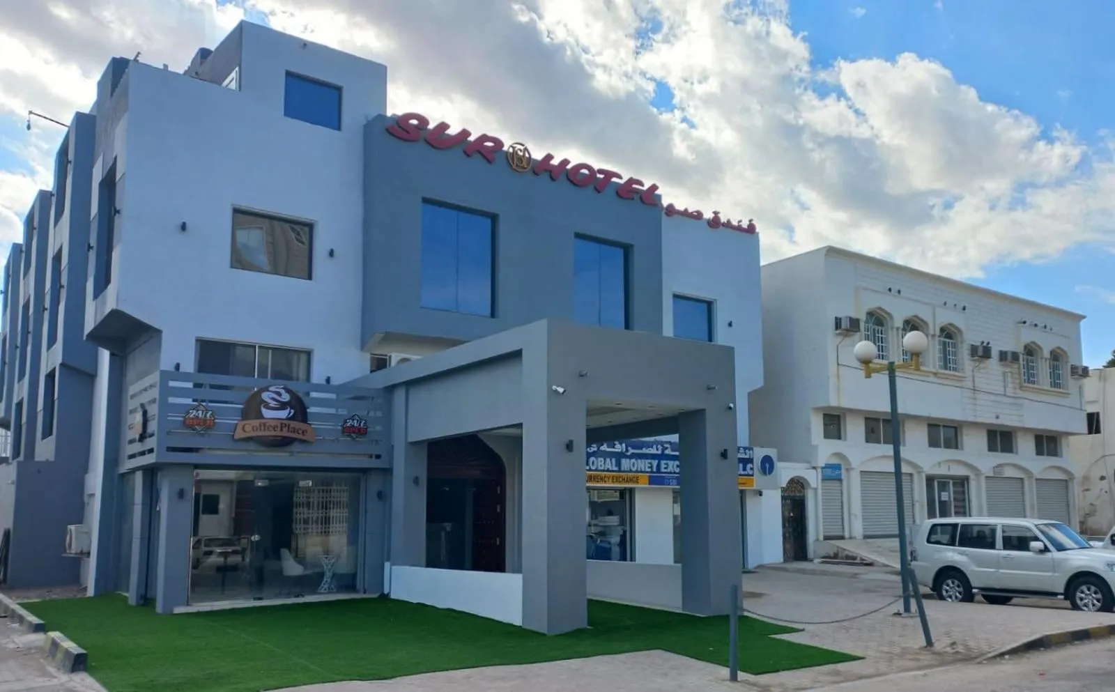 Property building in Sur Hotel