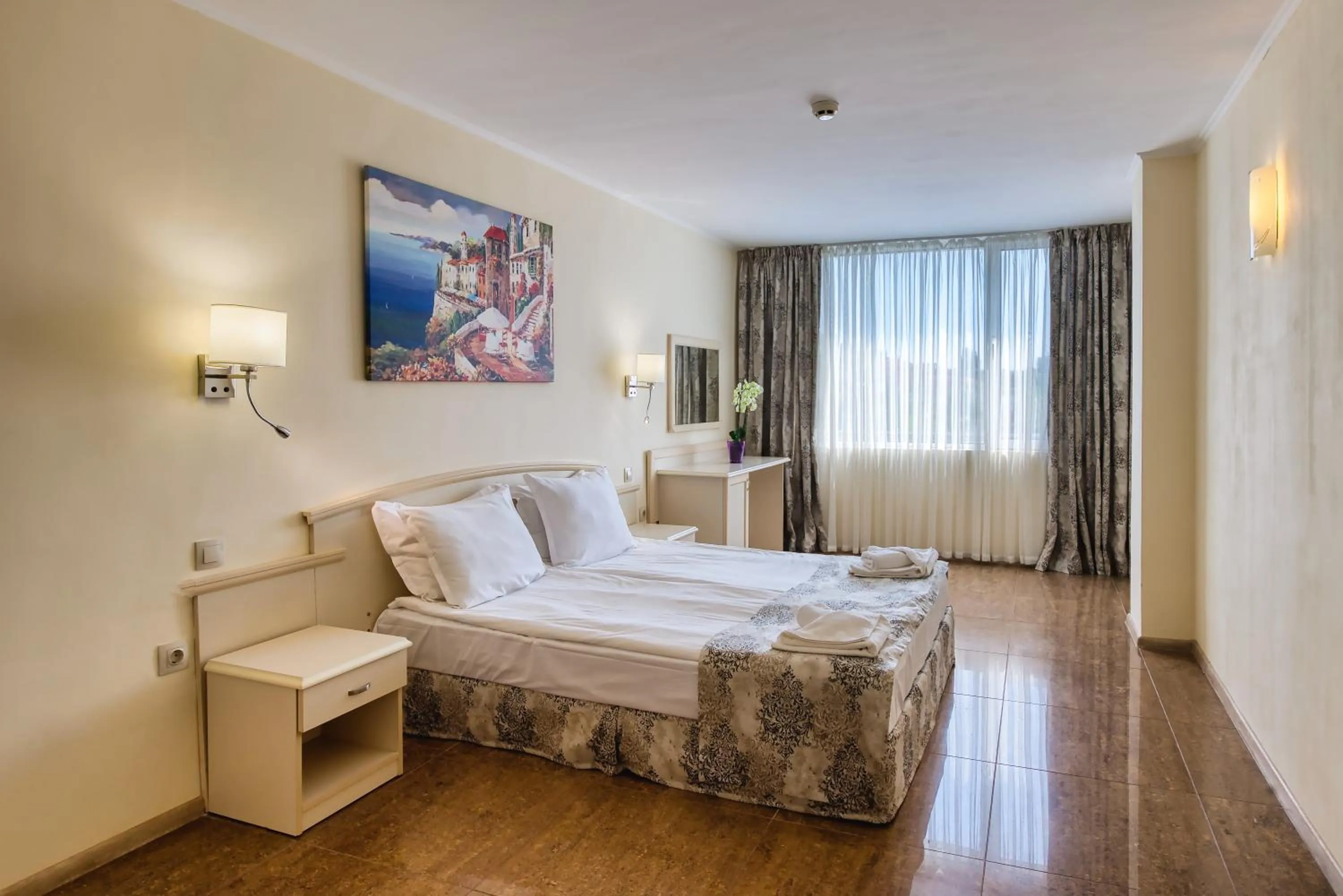 Photo of the whole room, Bed in Detelina Hotel