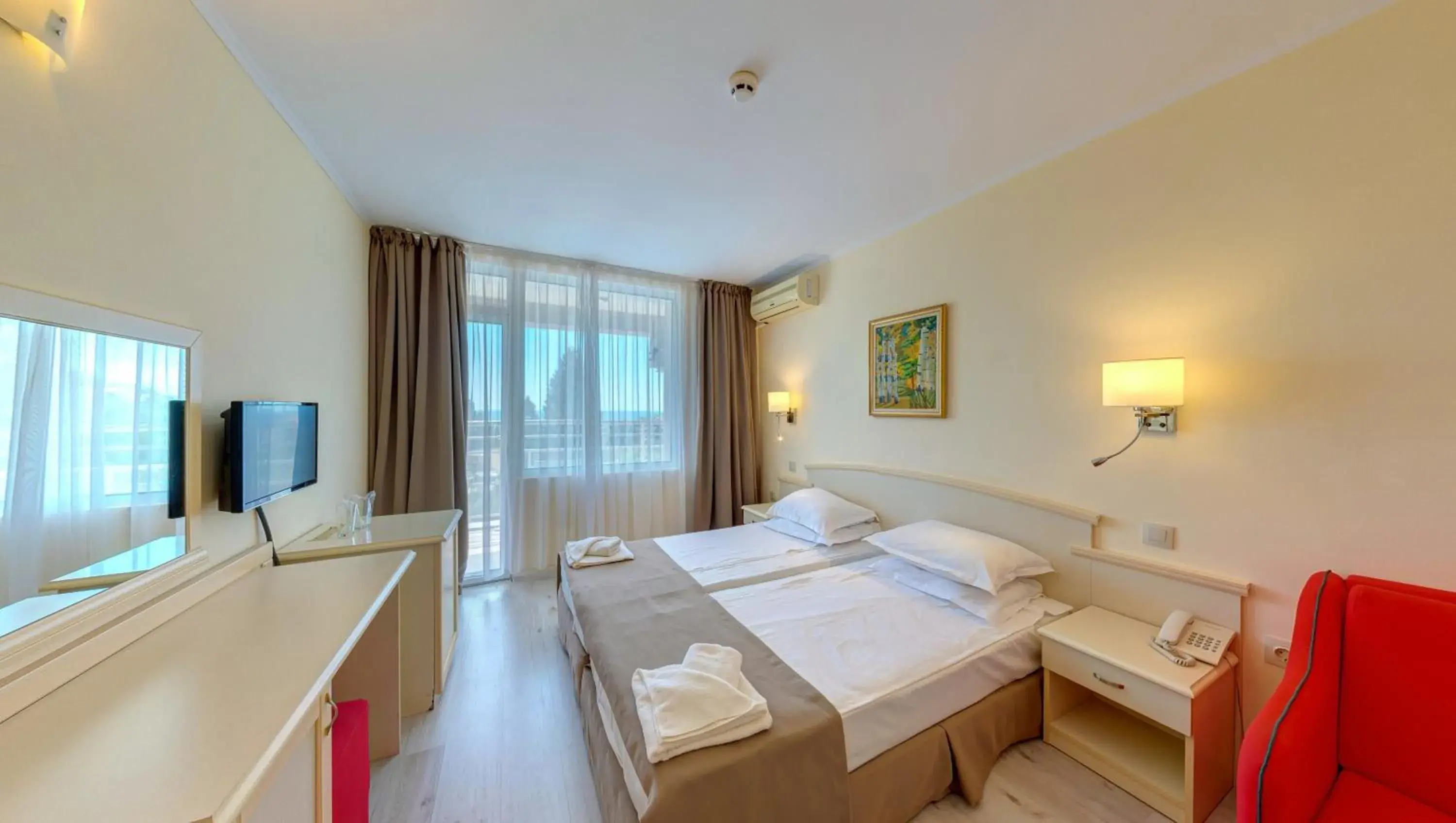 Double or Twin Room with Balcony (2 Adults) with Free Parking in Detelina Hotel Double or Twin Room with Balcony (2 Adults) with Free Parking in Detelina Hotel