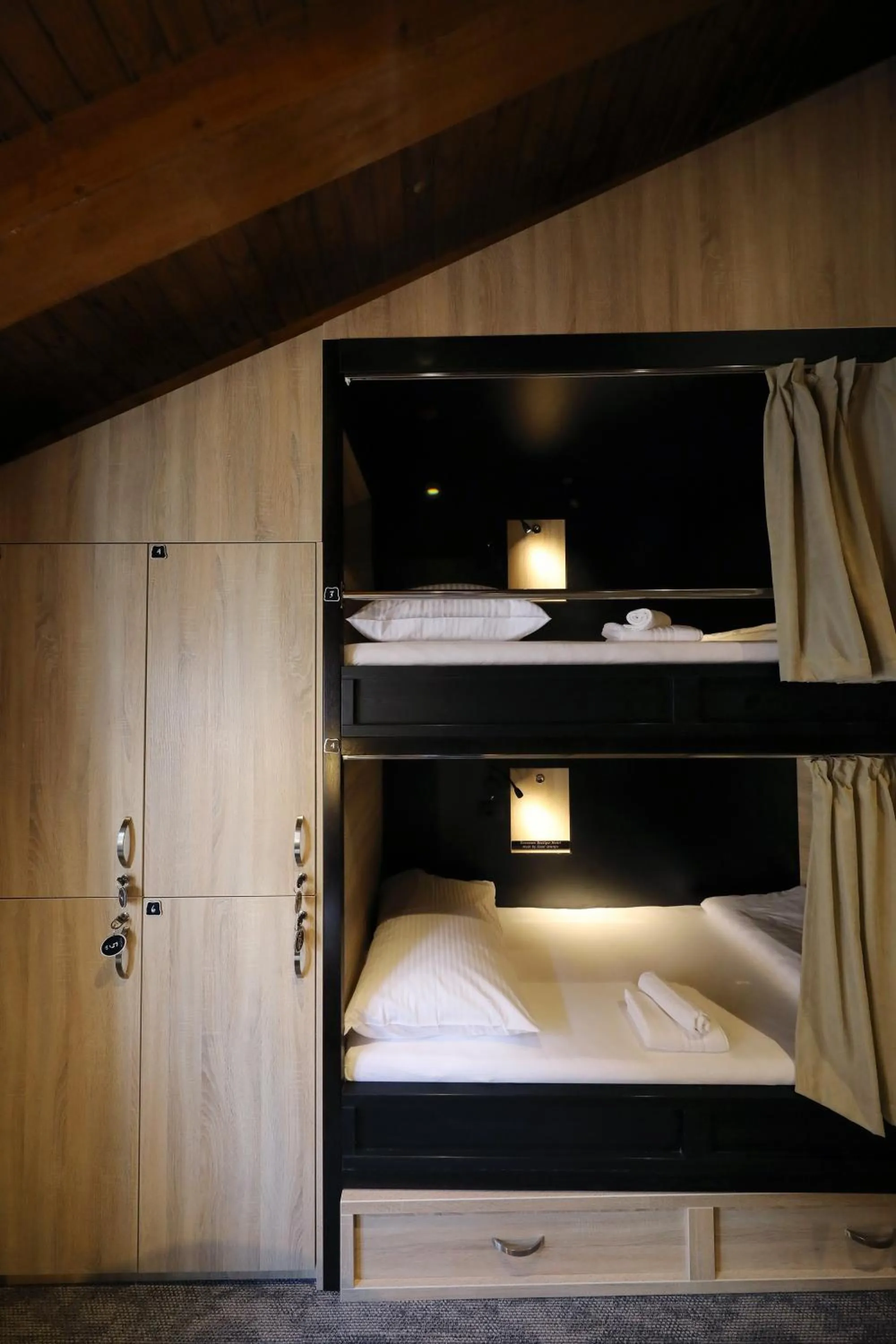 Bedroom, Bed in Downtown Boutique Hostel