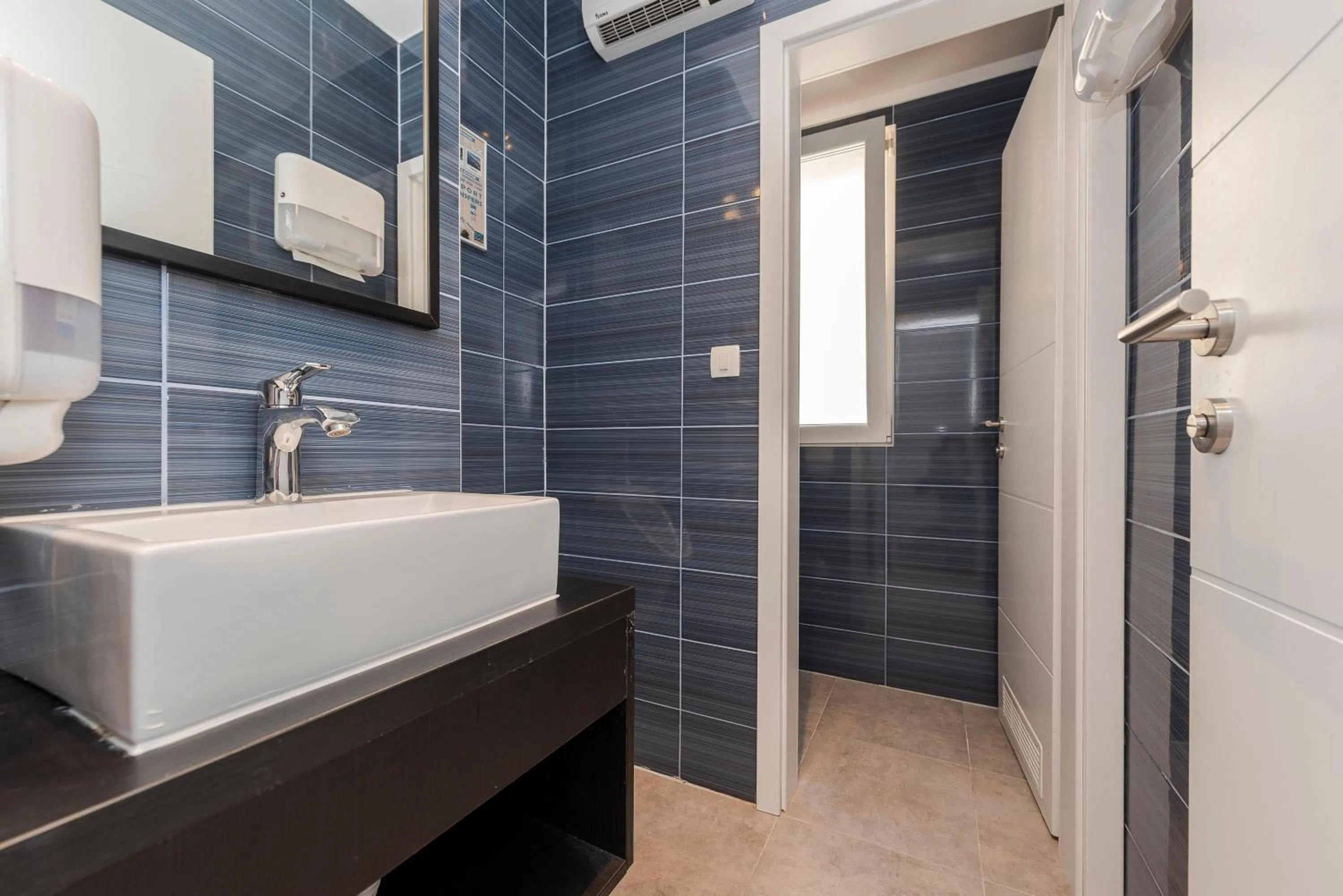 Downtown Boutique Hostel