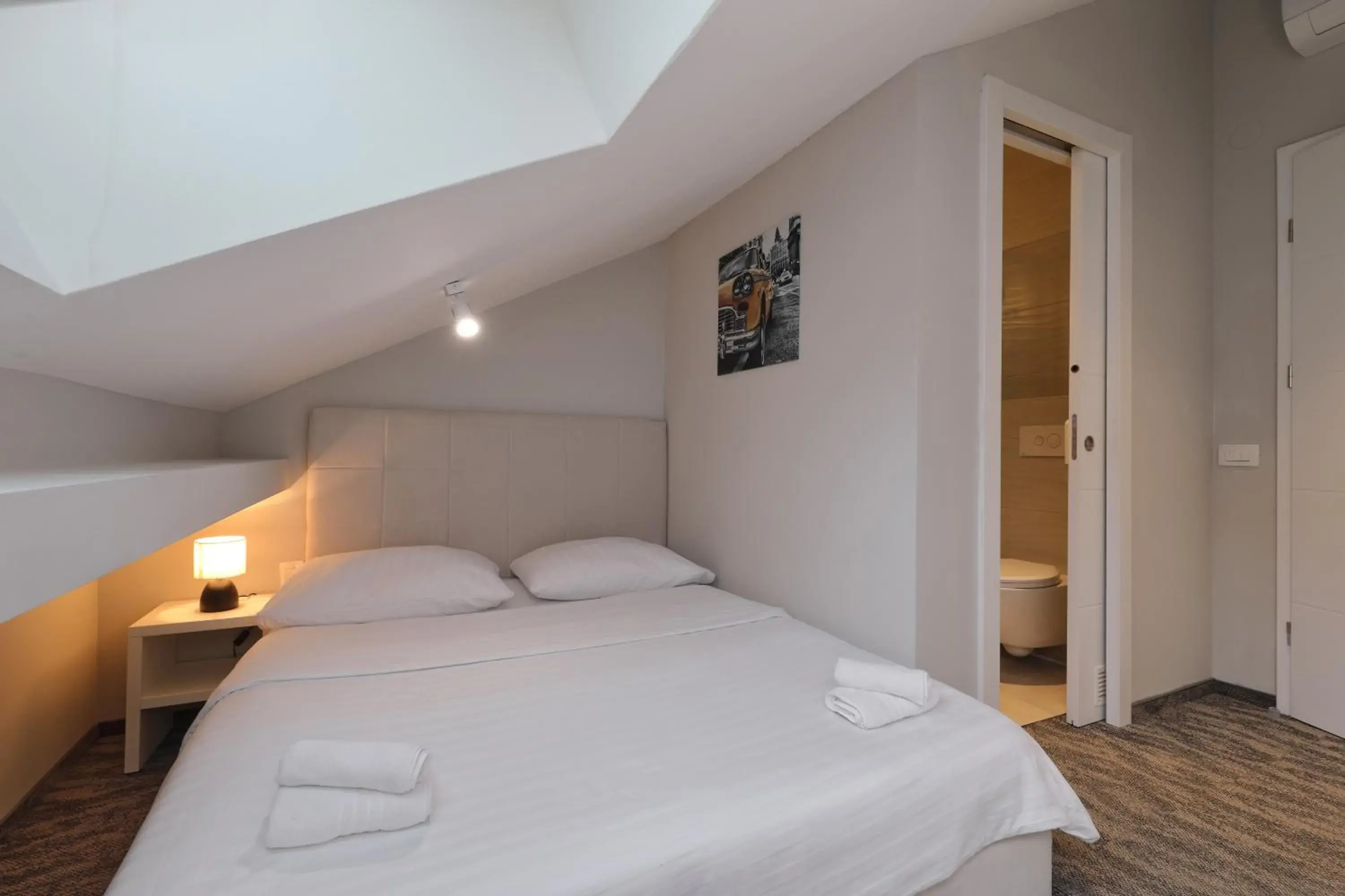 Standard Double Room in Downtown Boutique Hostel Standard Double Room in Downtown Boutique Hostel