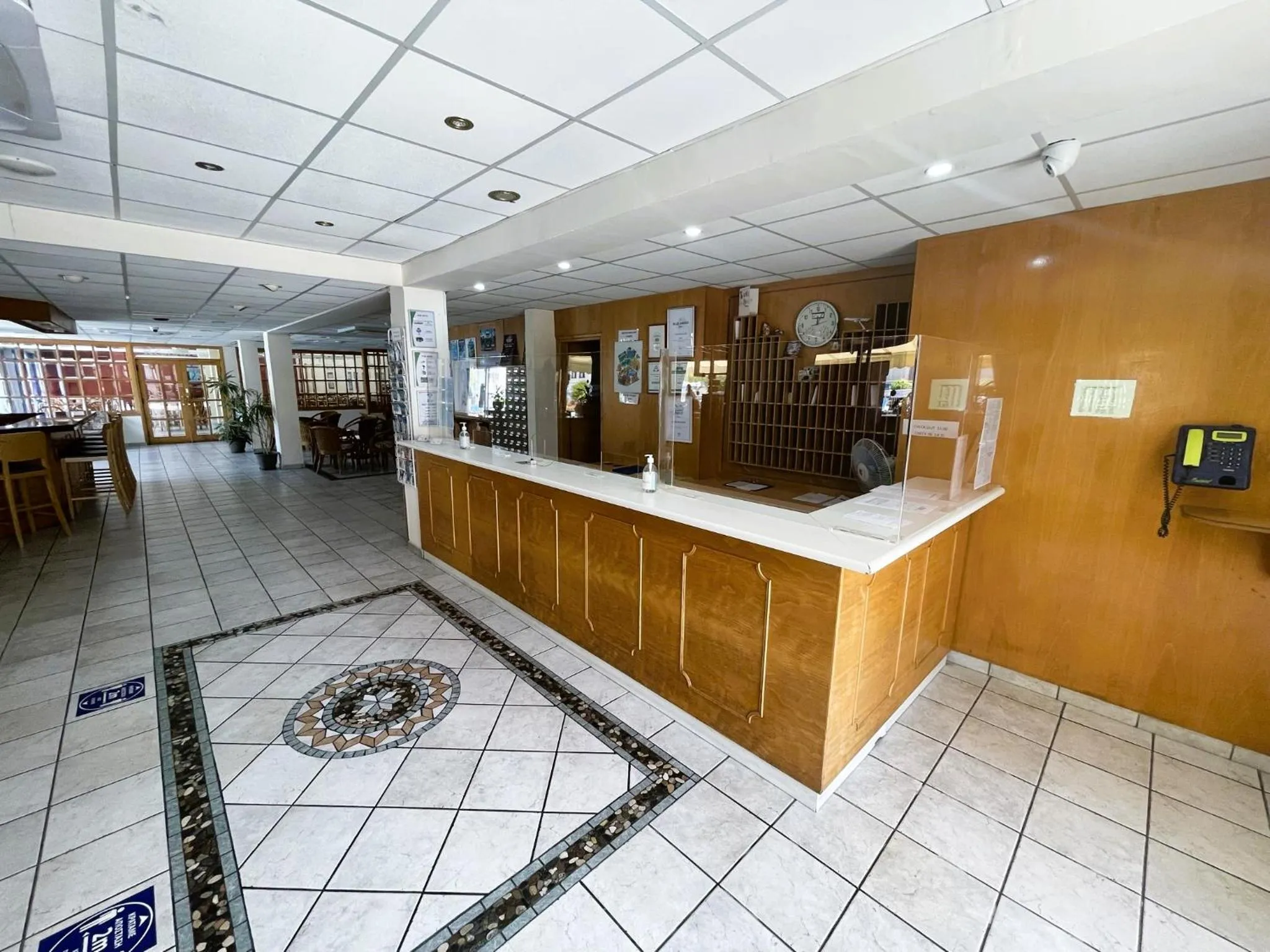 Lobby or reception in Green Bungalows Hotel Apartments - Residents Only