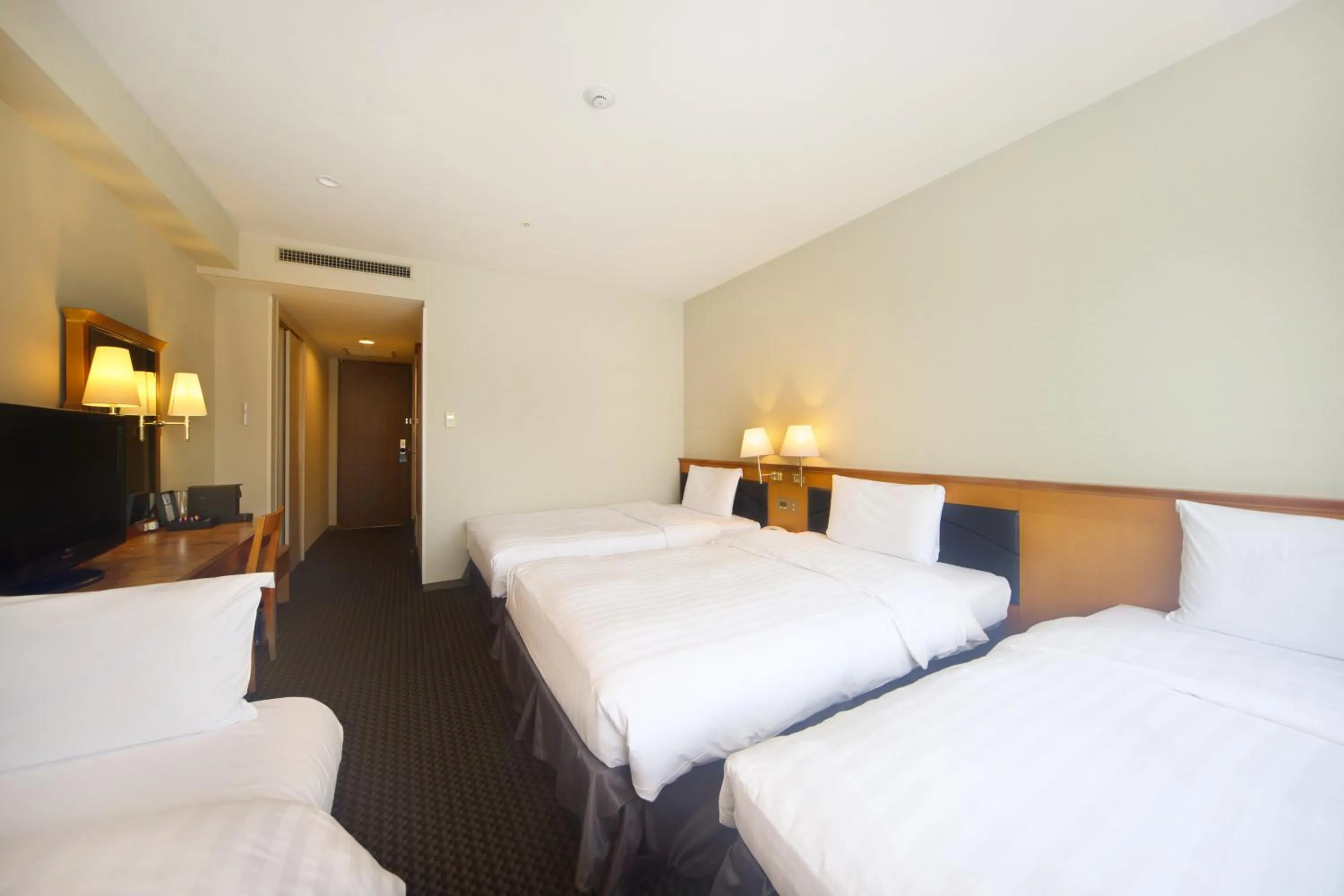 Photo of the whole room, Bed in Hotel Nikko Nara