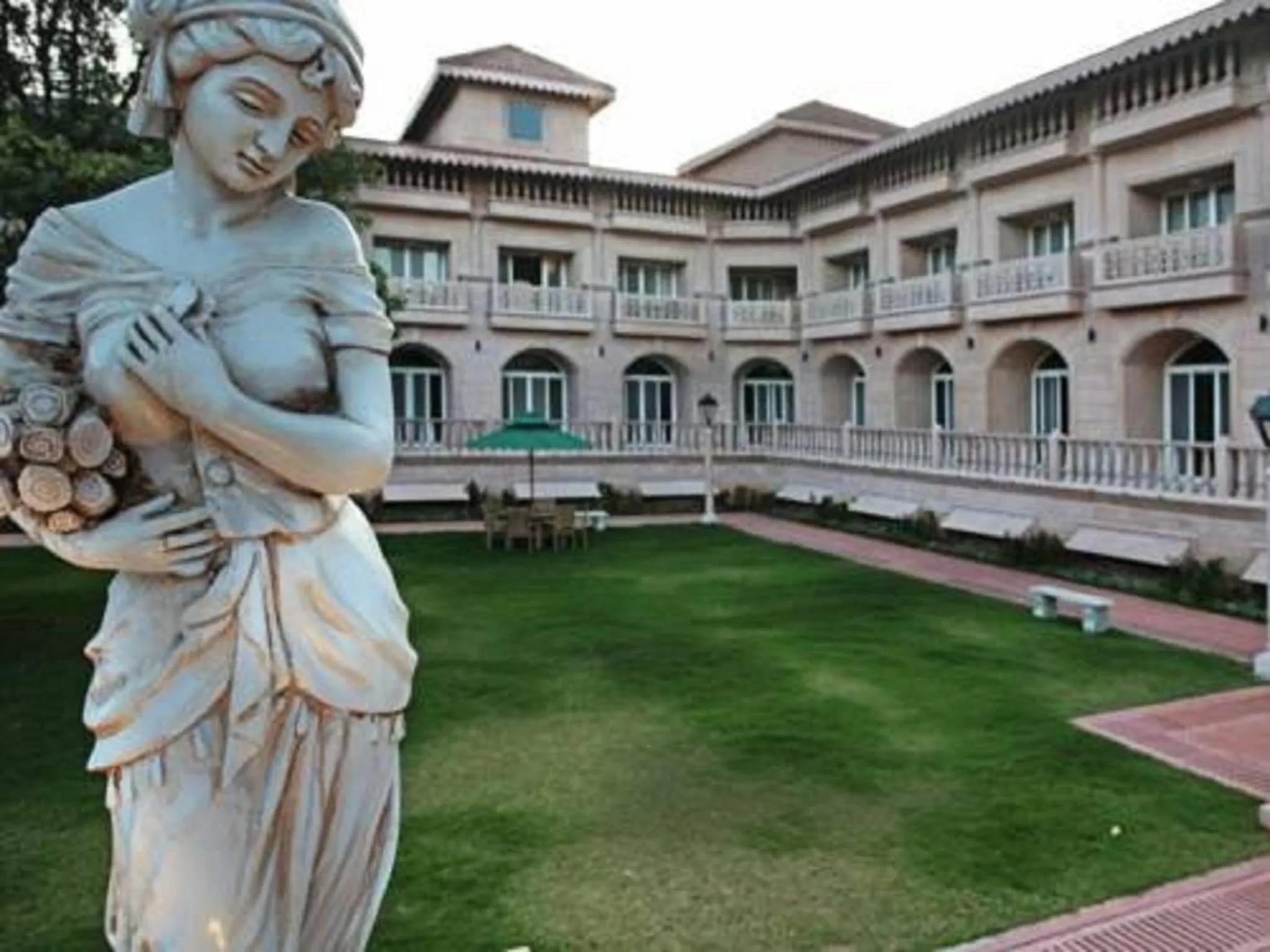 Decorative detail in Evershine Resort & Spa