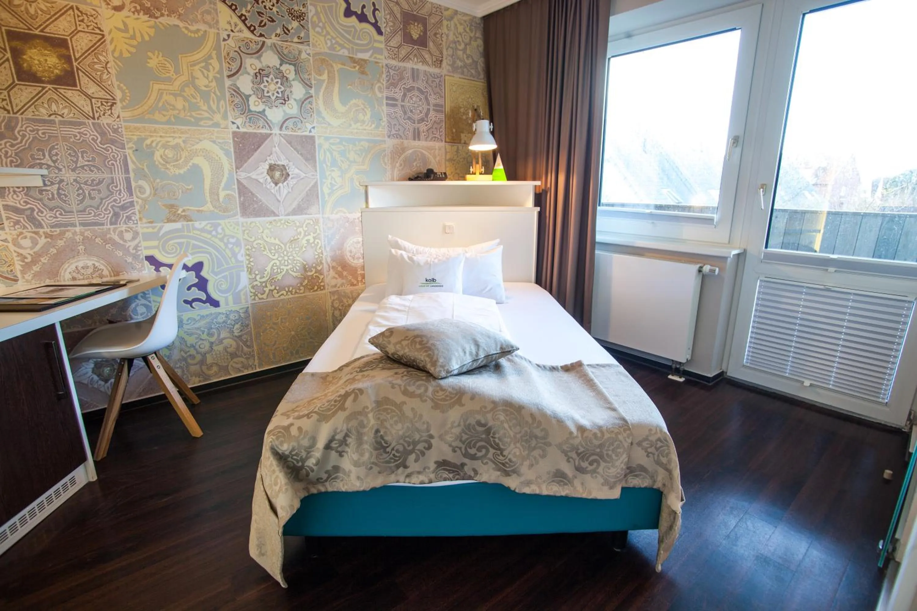 Photo of the whole room, Bed in Retro Design Hotel