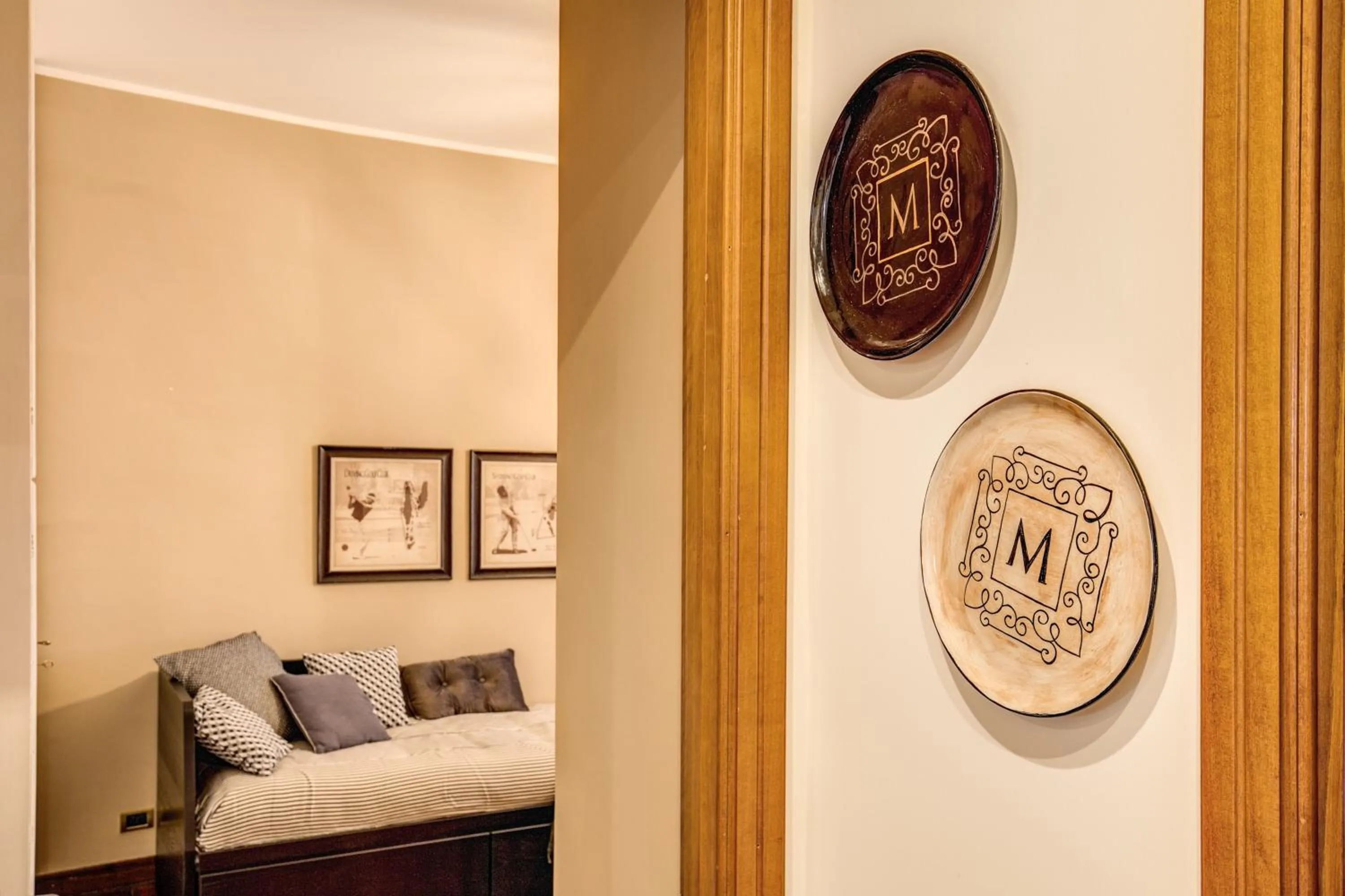 Decorative detail, Bed in Spanish Steps Miracle Suite