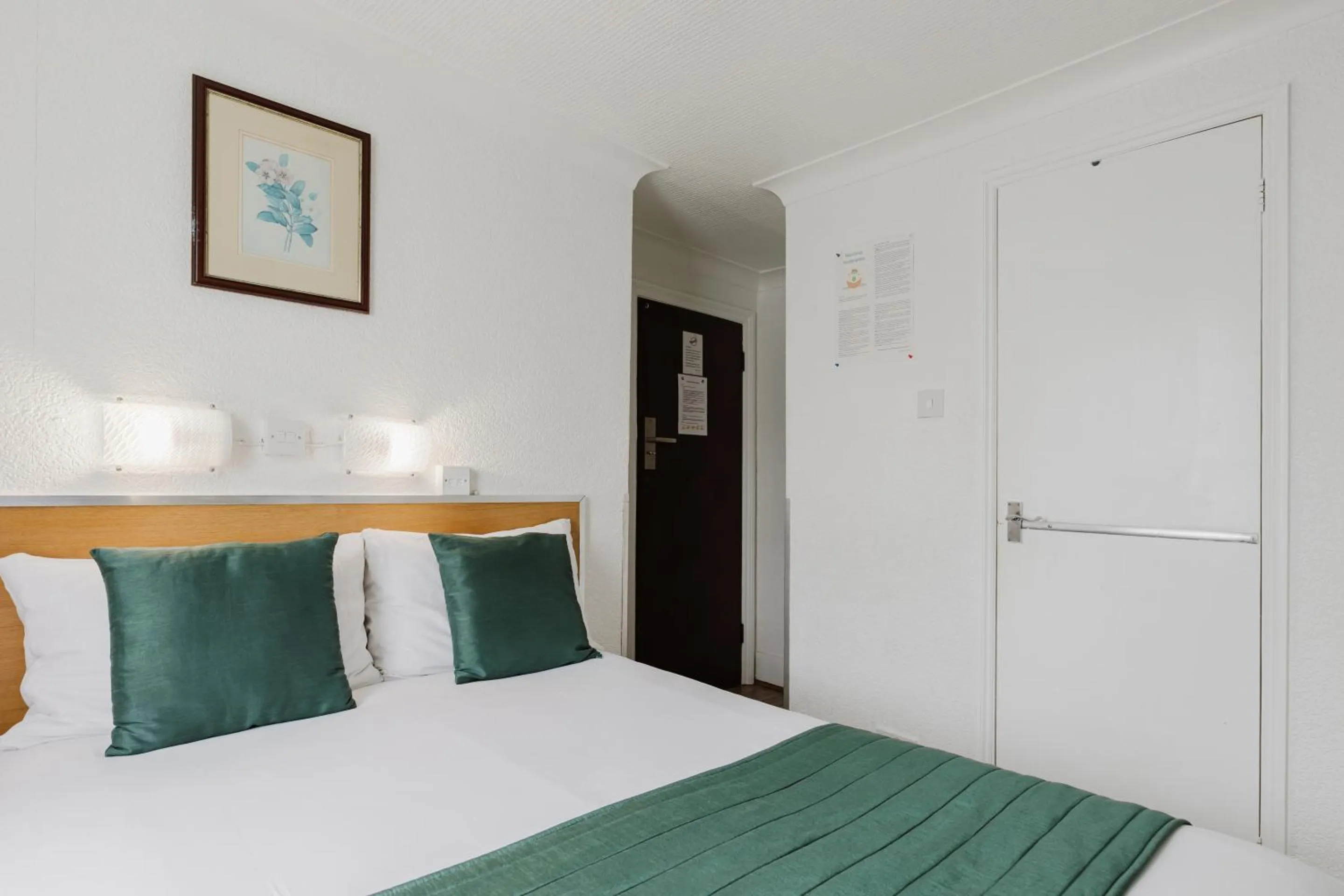 Bedroom, Bed in The Chapter Hotels - Falcon Hotel