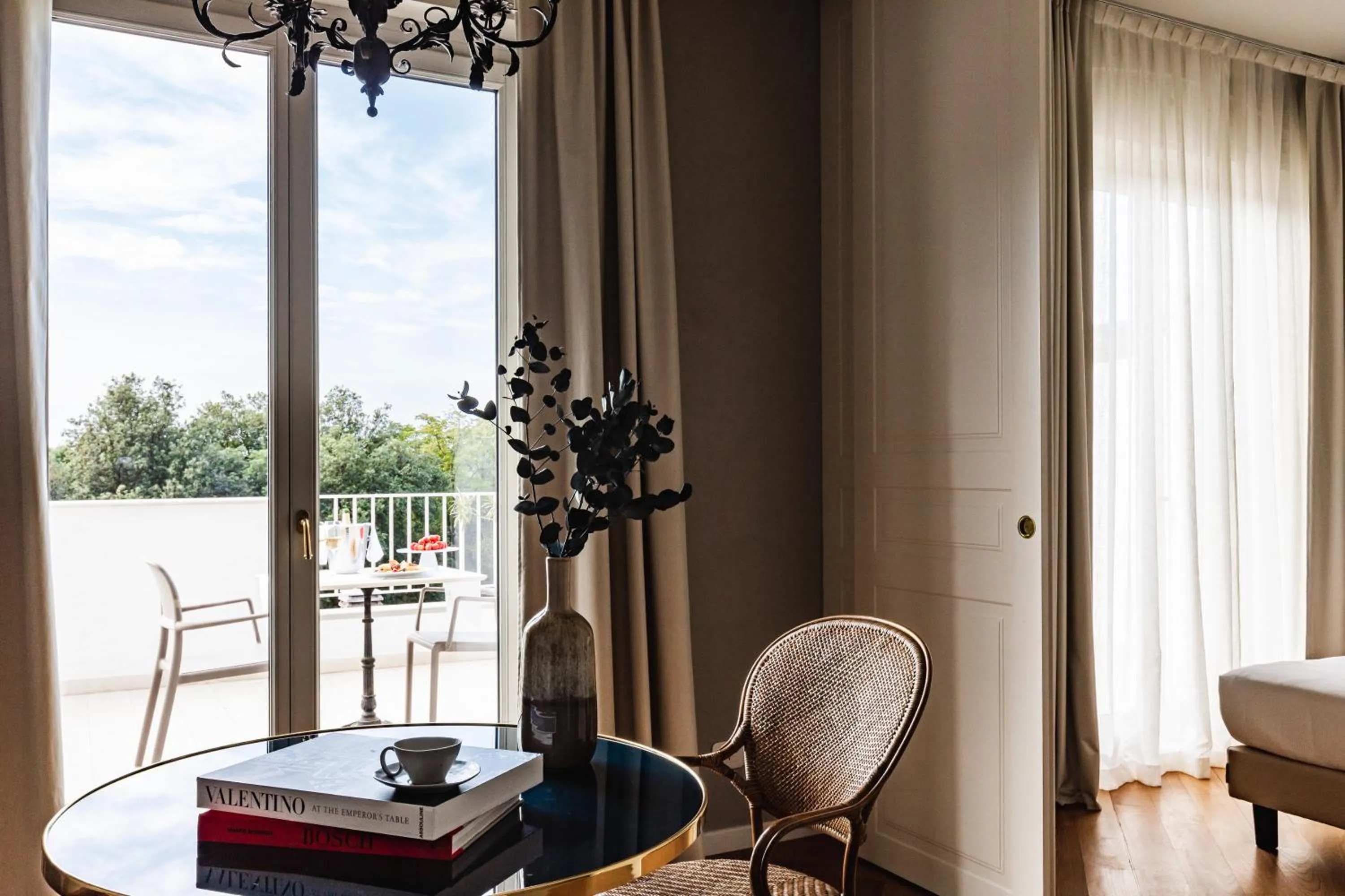 Living room in SeeBay Hotel