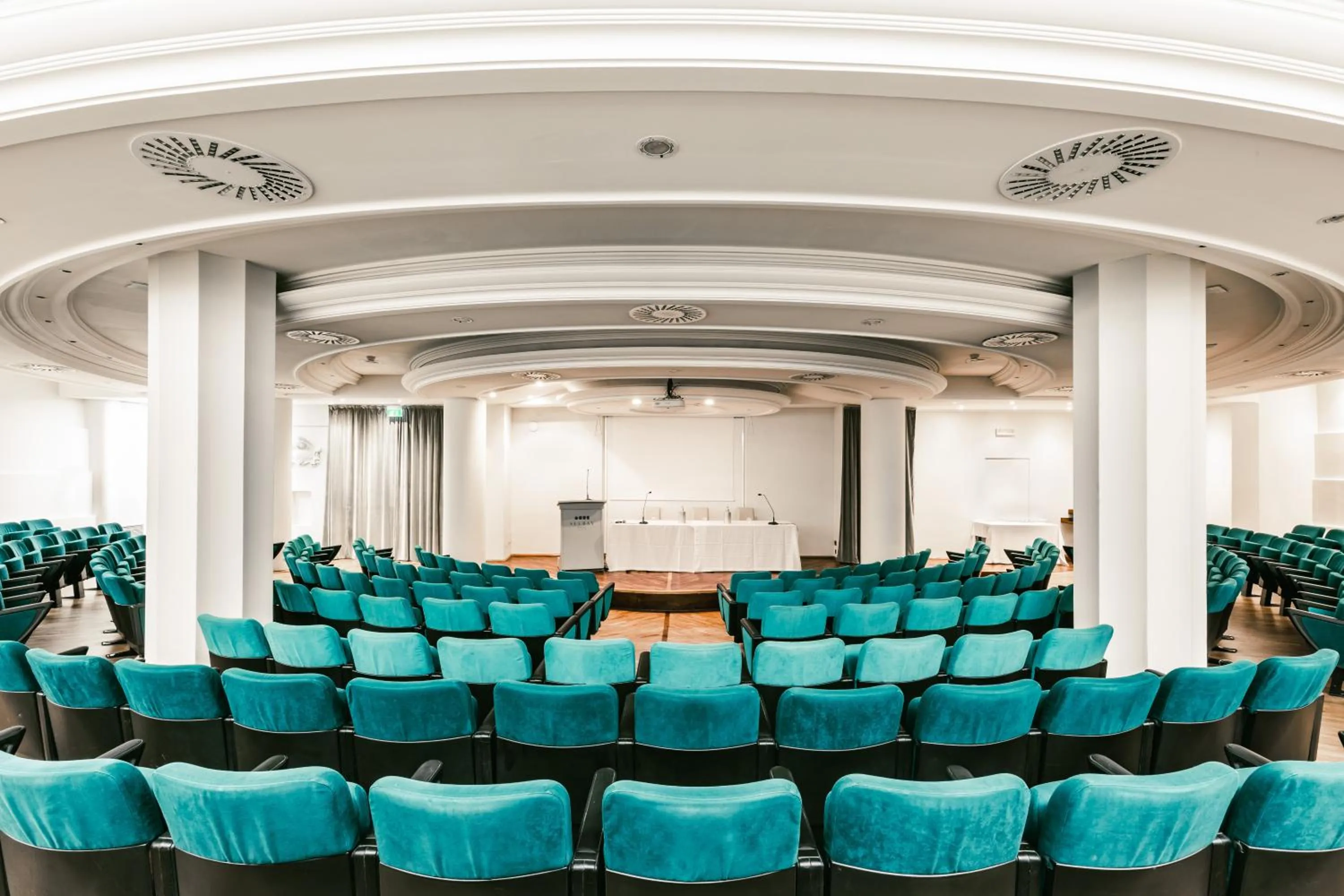 Meeting/conference room in SeeBay Hotel