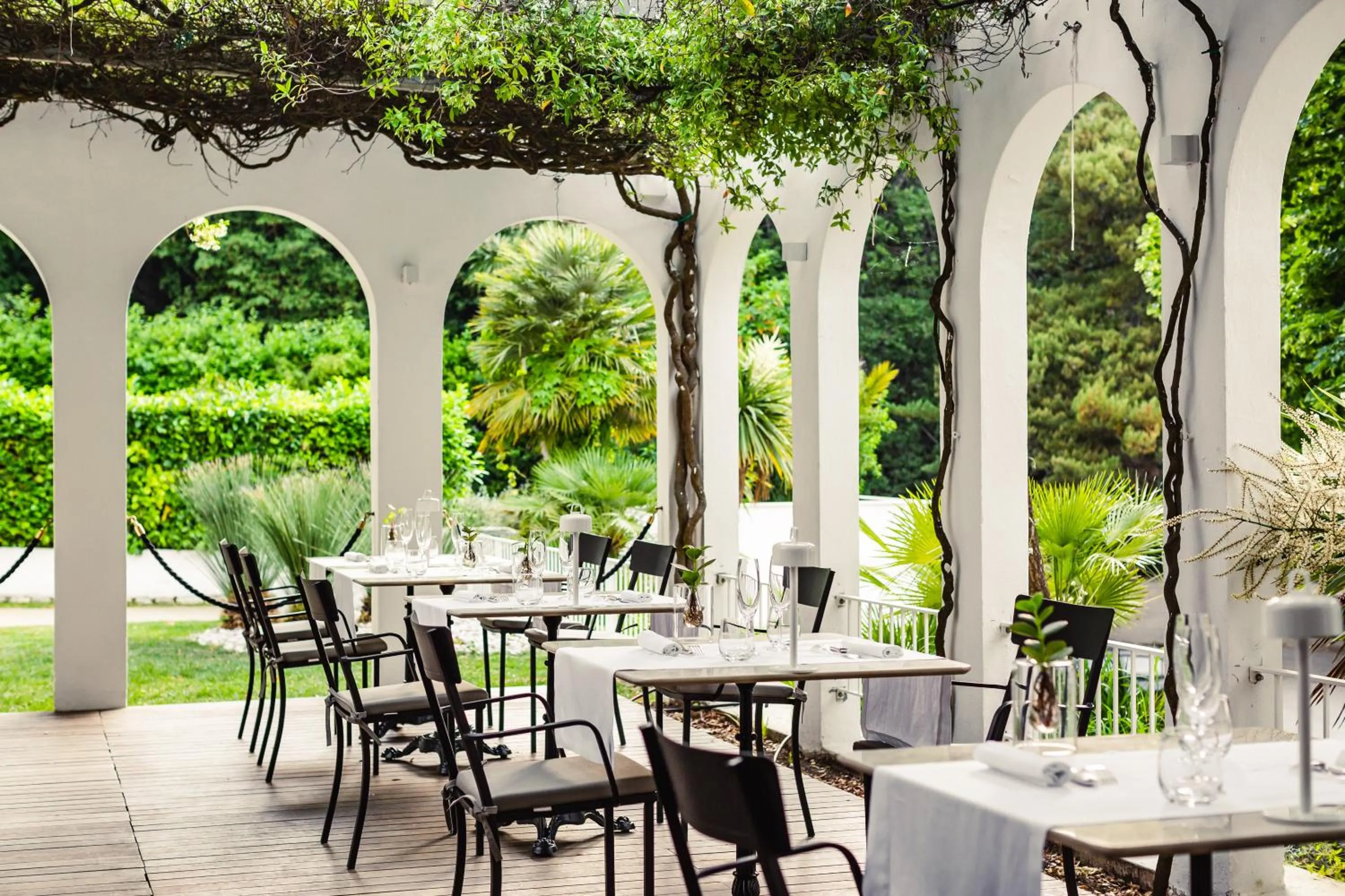 Patio in SeeBay Hotel