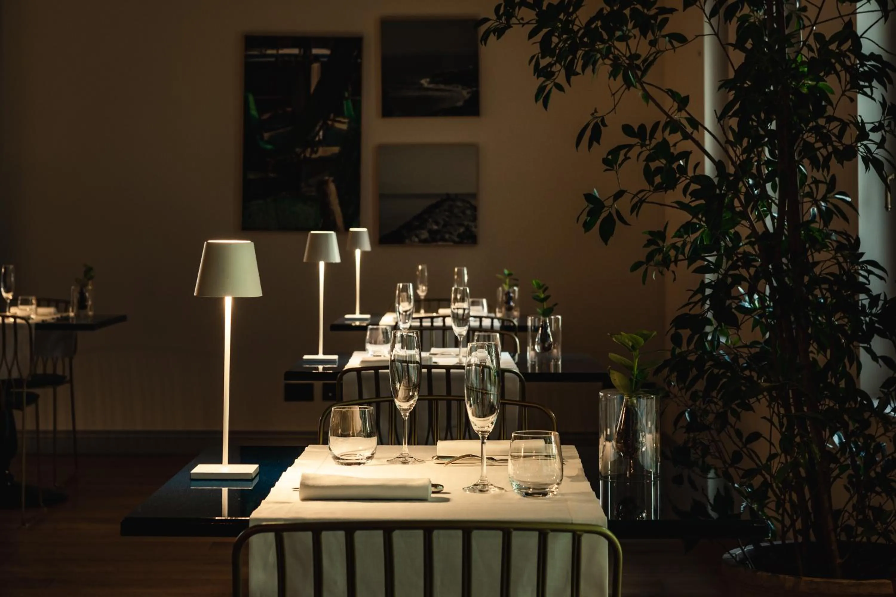 Restaurant/places to eat in SeeBay Hotel