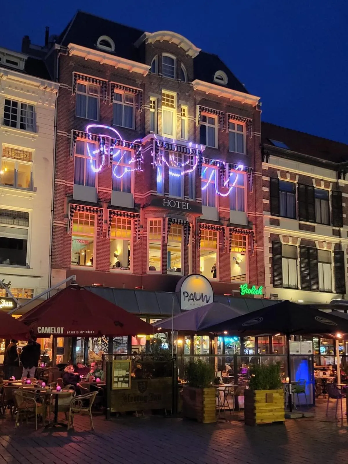 Property building in Hotel Pauw