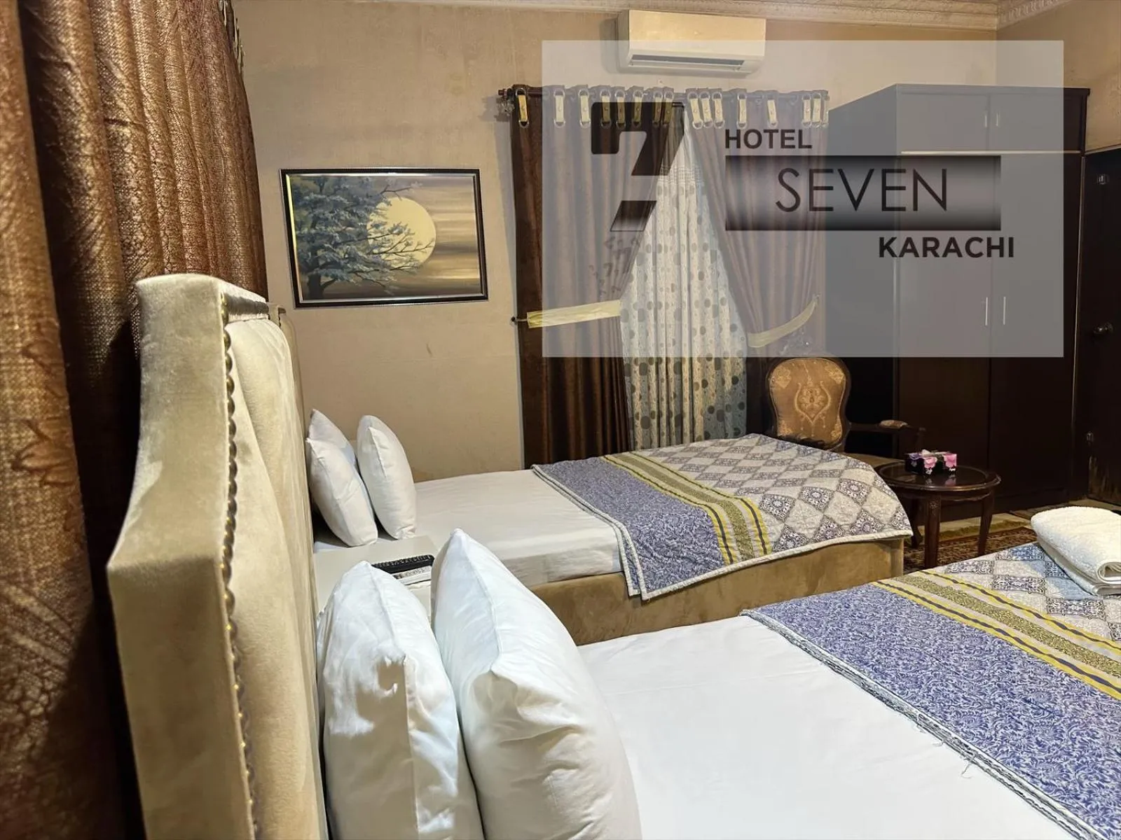 Bed in Hotel Seven 7