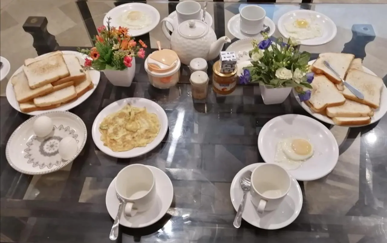 Food in Hotel Seven 7