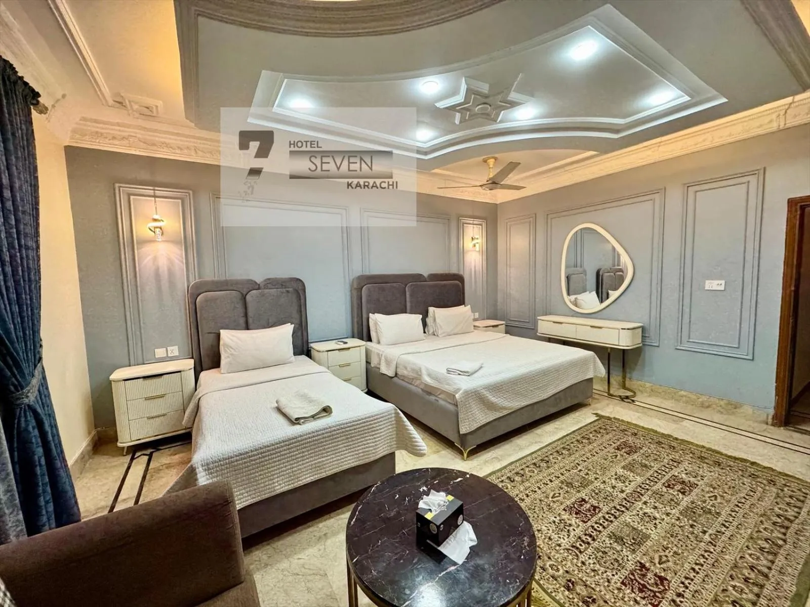 Photo of the whole room, Bed in Hotel Seven 7