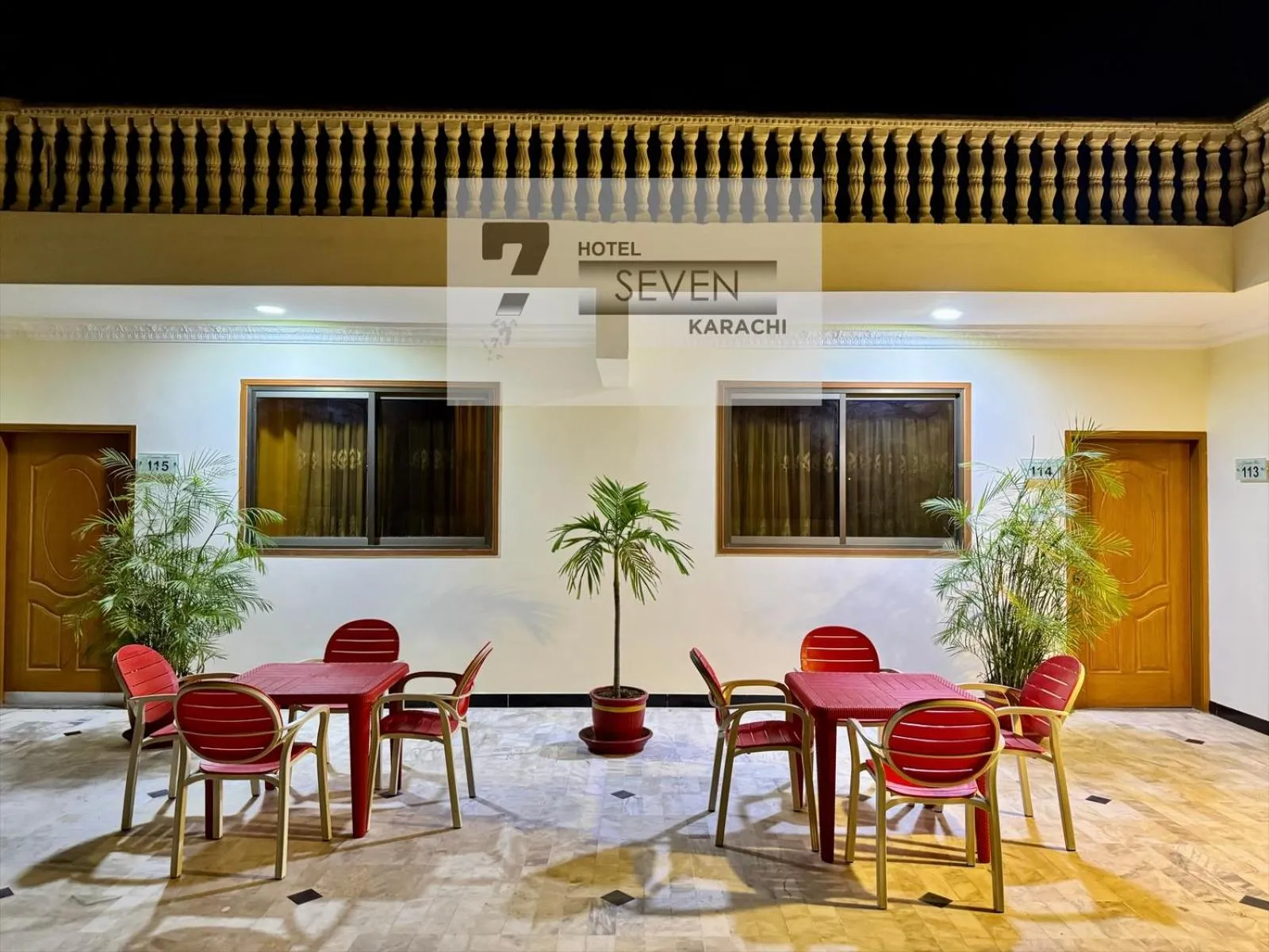 Night in Hotel Seven 7