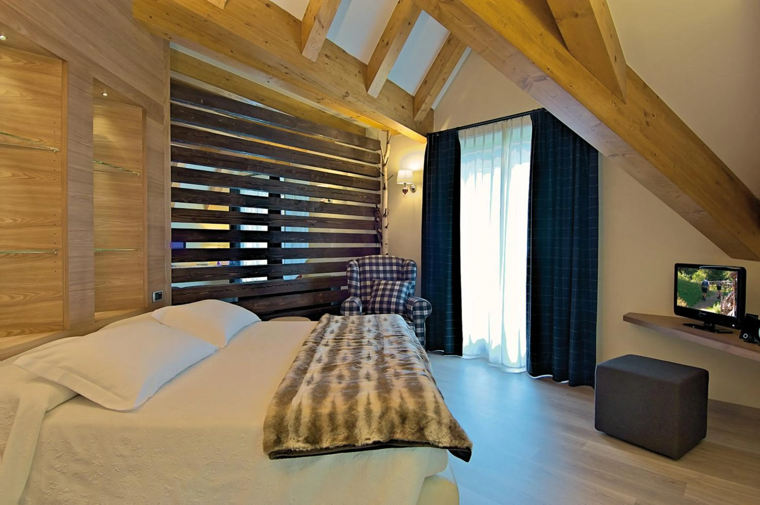 Bedroom, Bed in Il Piccolo Dolomiti Resort