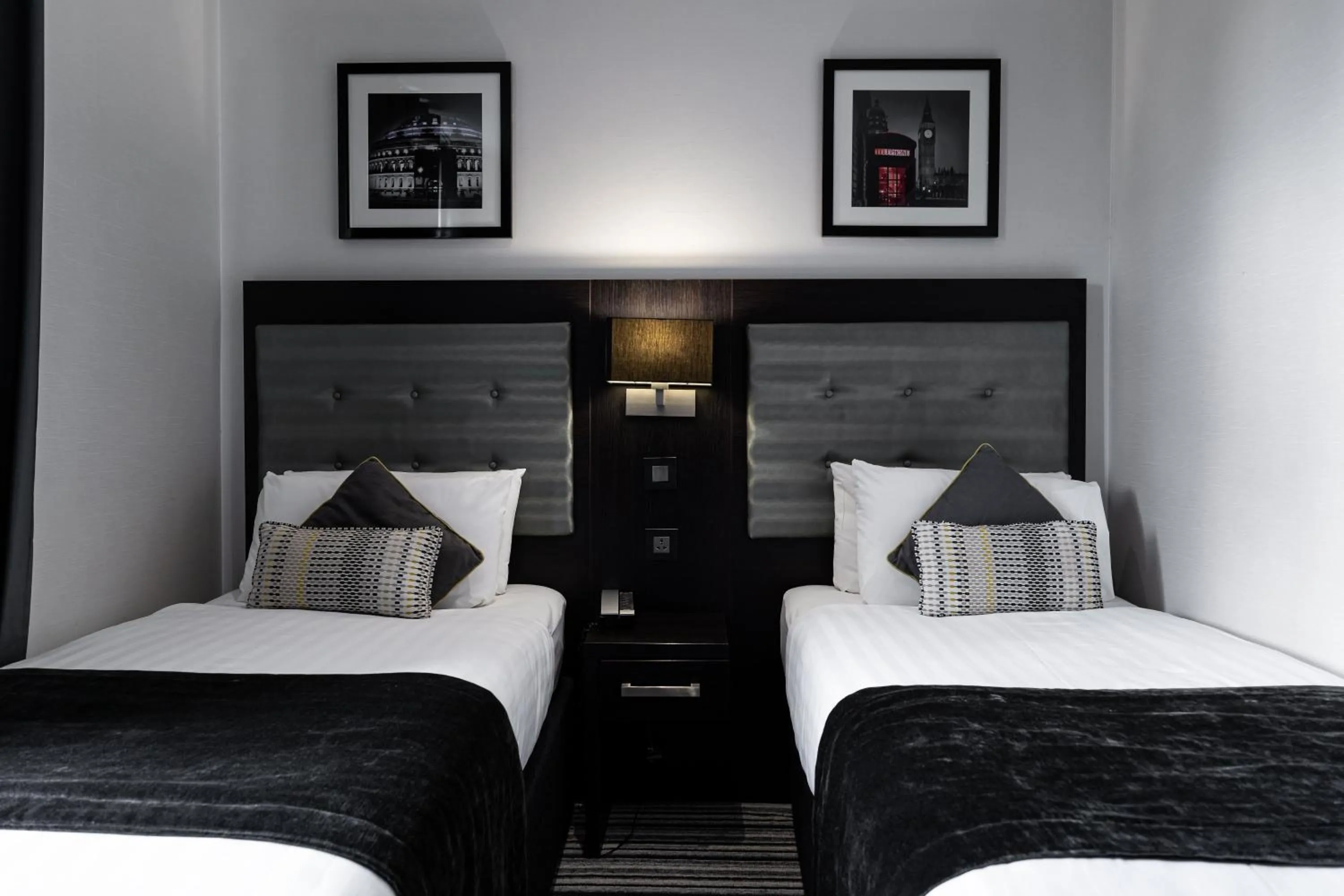 Bed in The W14 Kensington