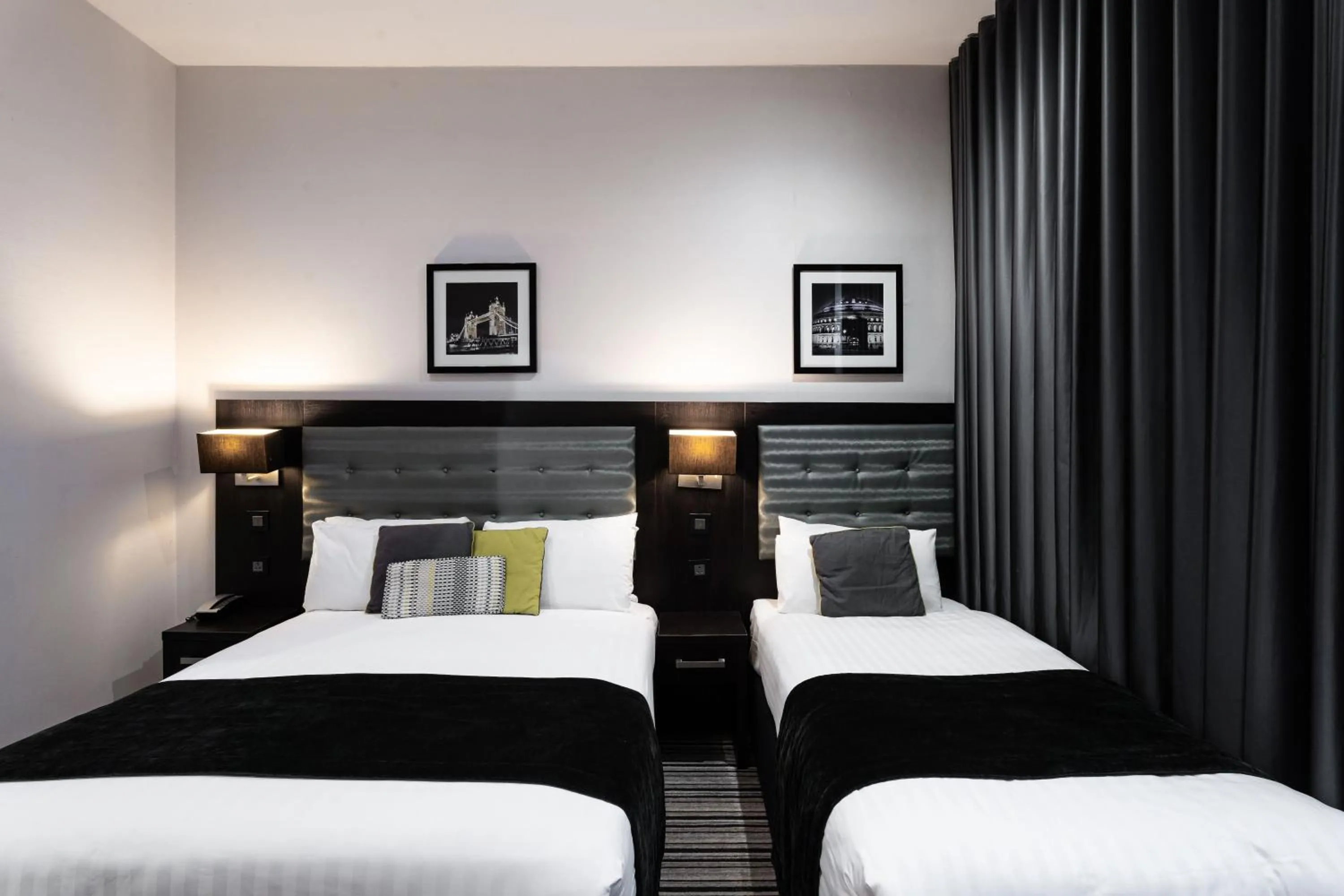 Bed in The W14 Kensington