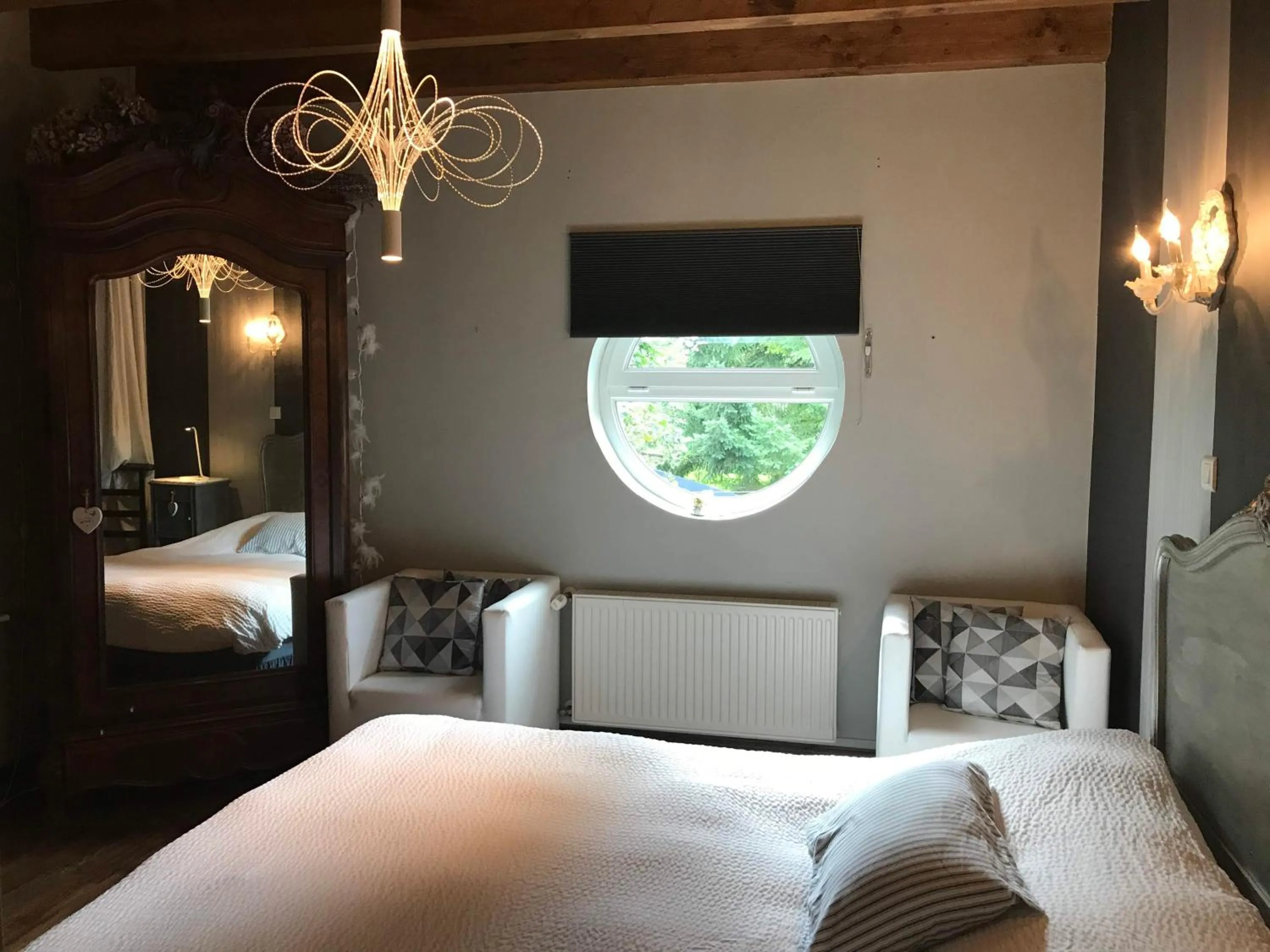 Bedroom, Bed in Logis Hôtel DOMAINE du MOULIN