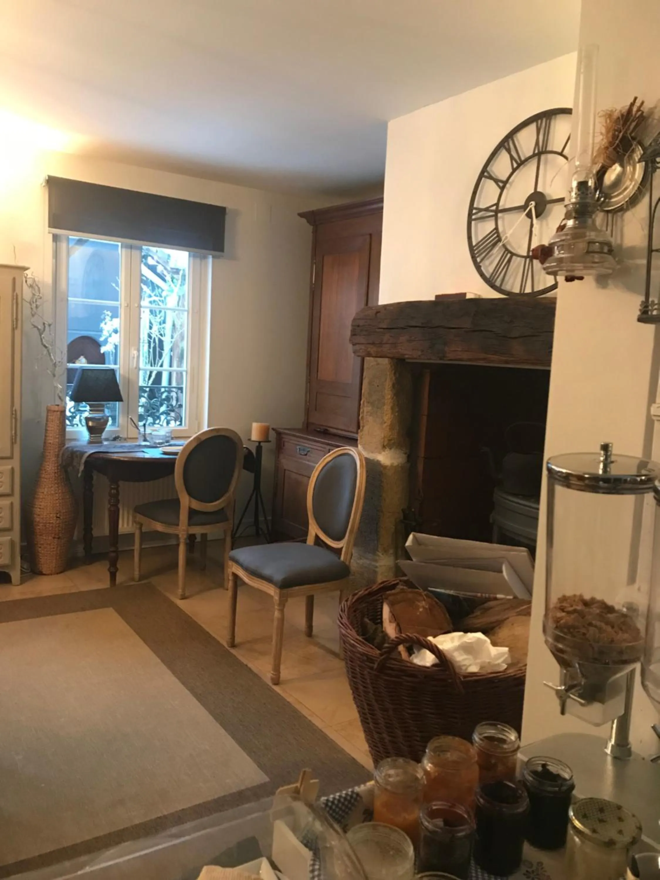 Coffee/tea facilities in Logis Hôtel DOMAINE du MOULIN