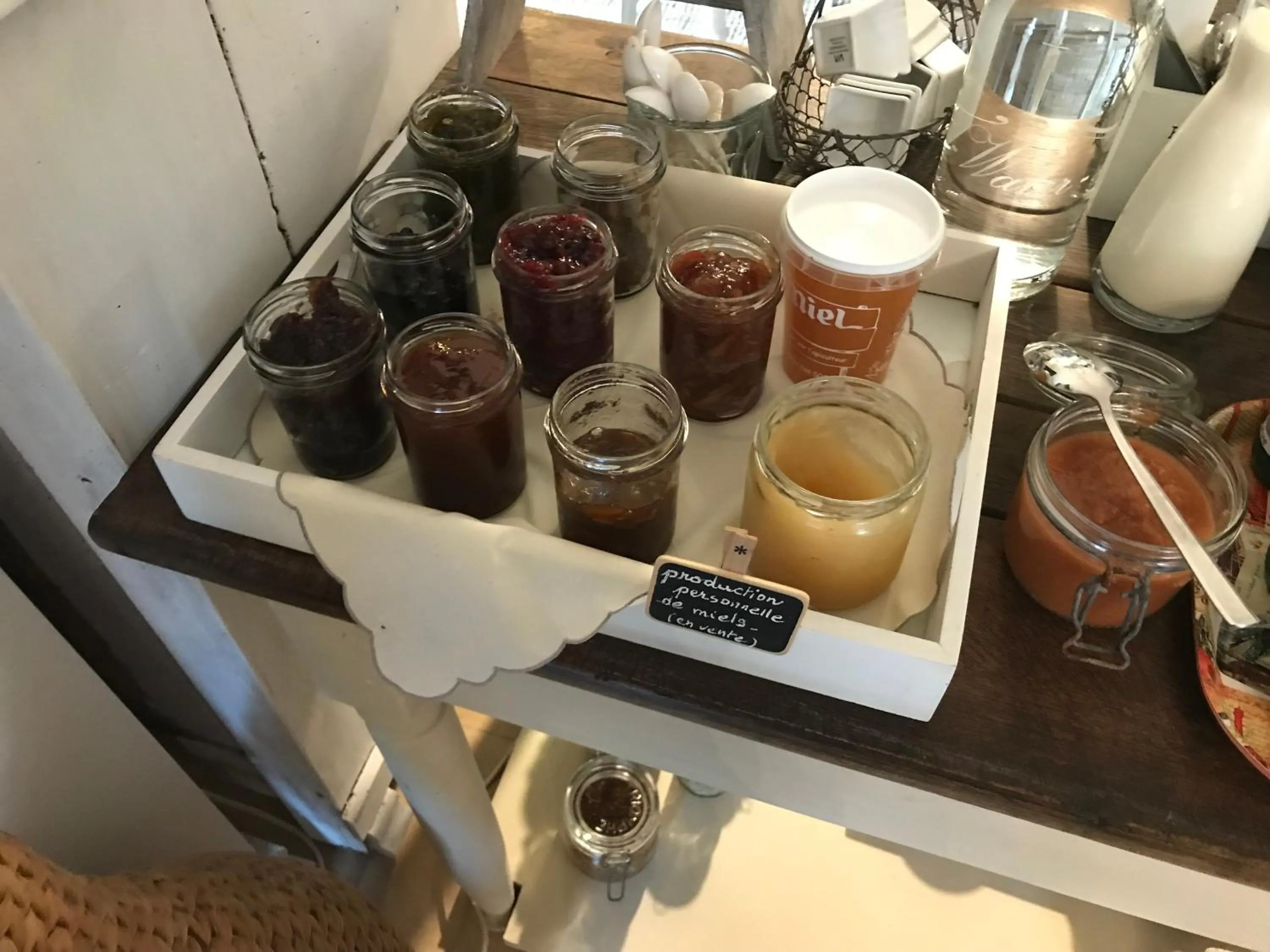 Food and drinks in Logis Hôtel DOMAINE du MOULIN