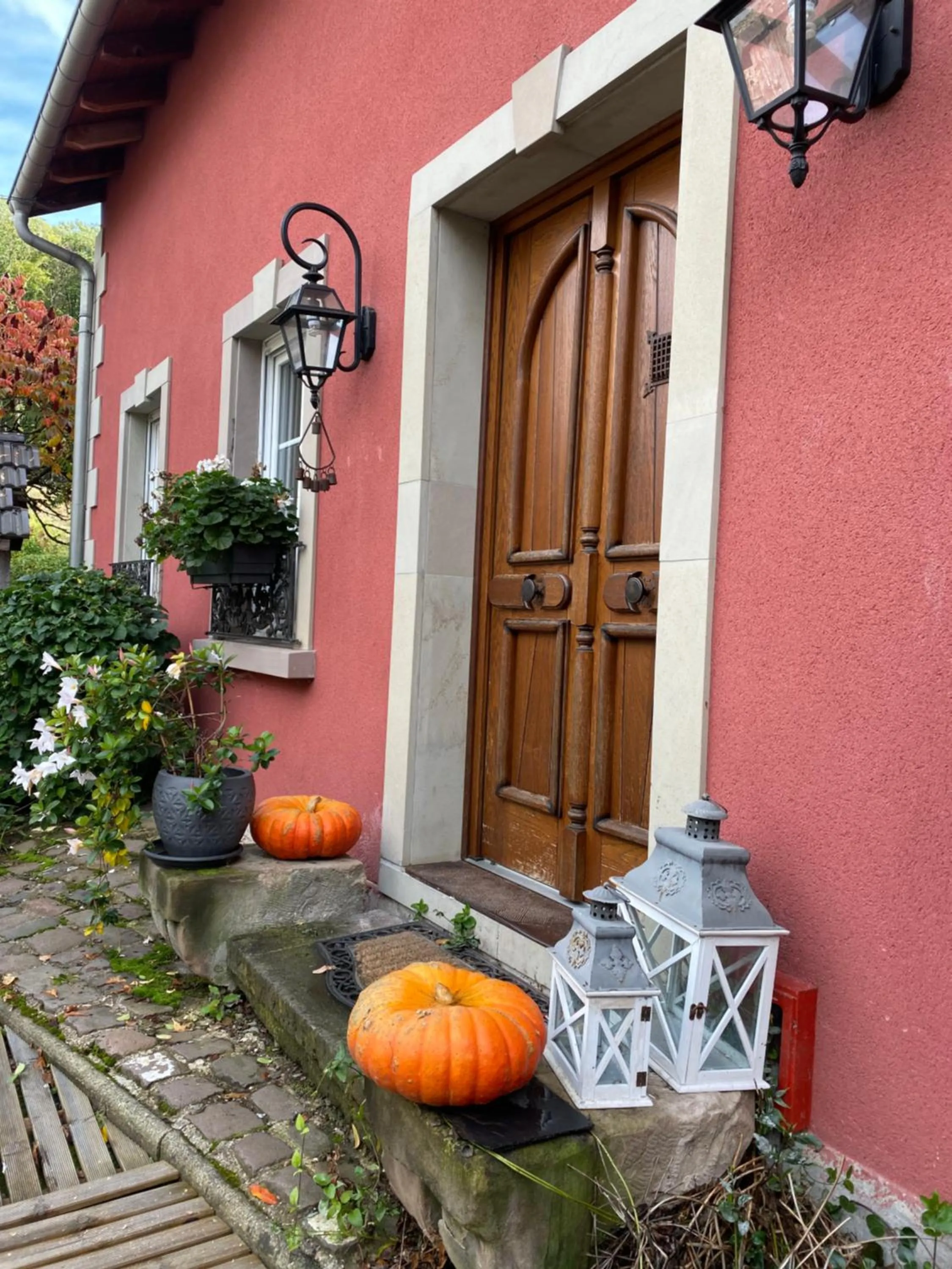 Property building in Logis Hôtel DOMAINE du MOULIN