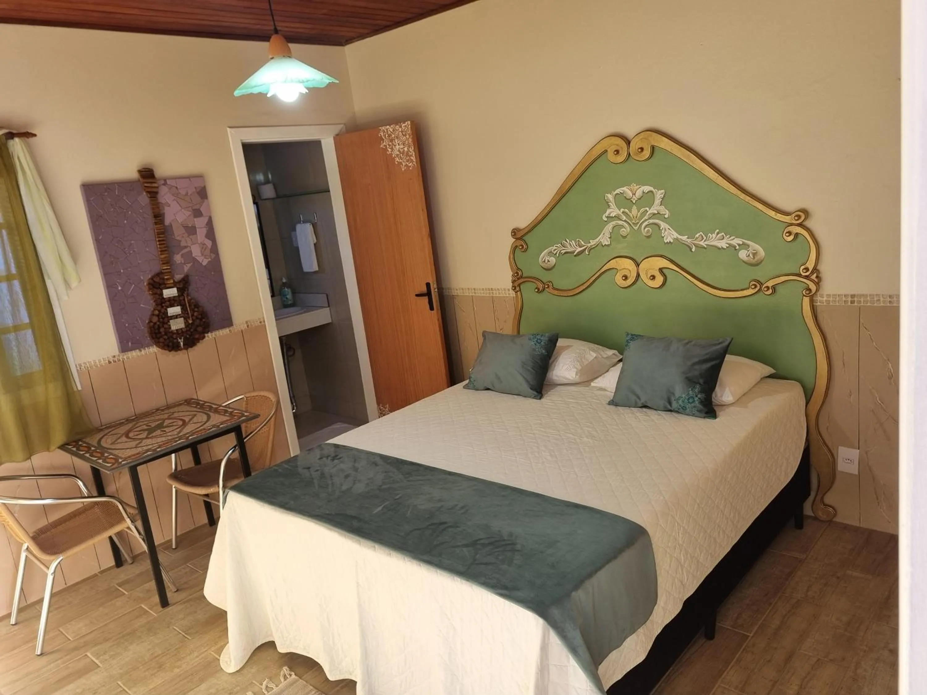 Bed in Suite Queen D'Arte