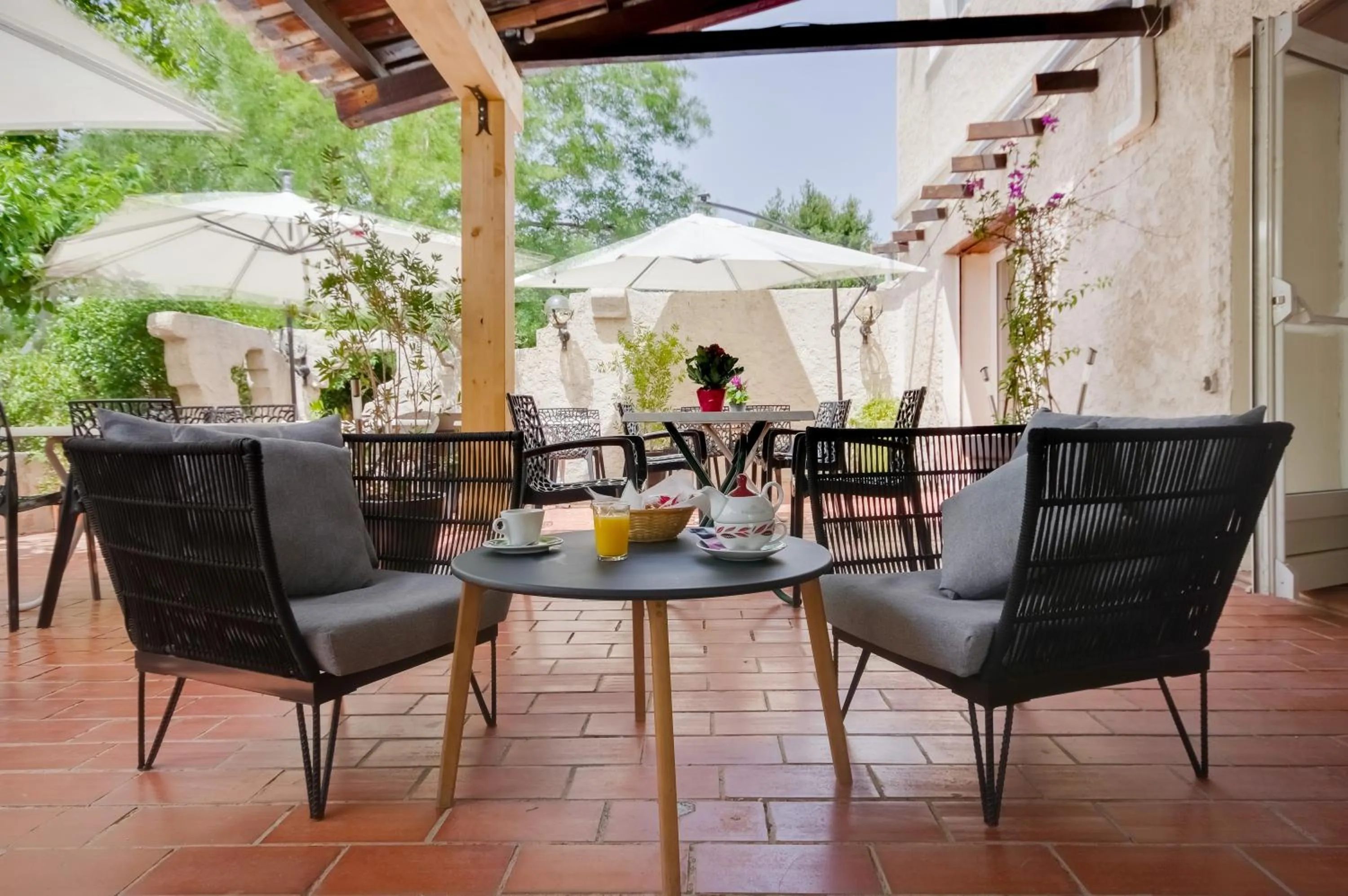 Living room in Contact Hôtel Le Provence