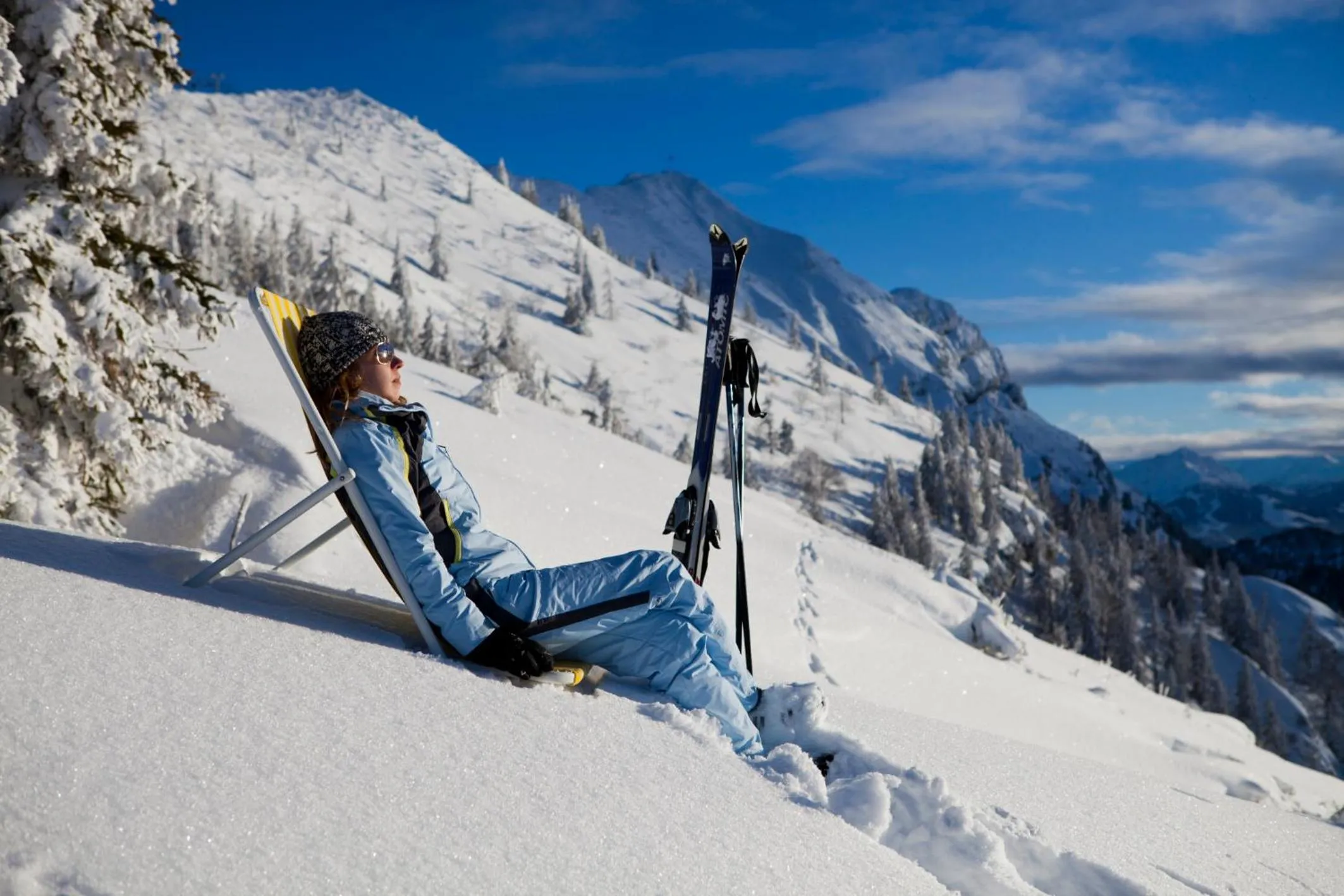 Skiing in Hotel Garni Tirol
